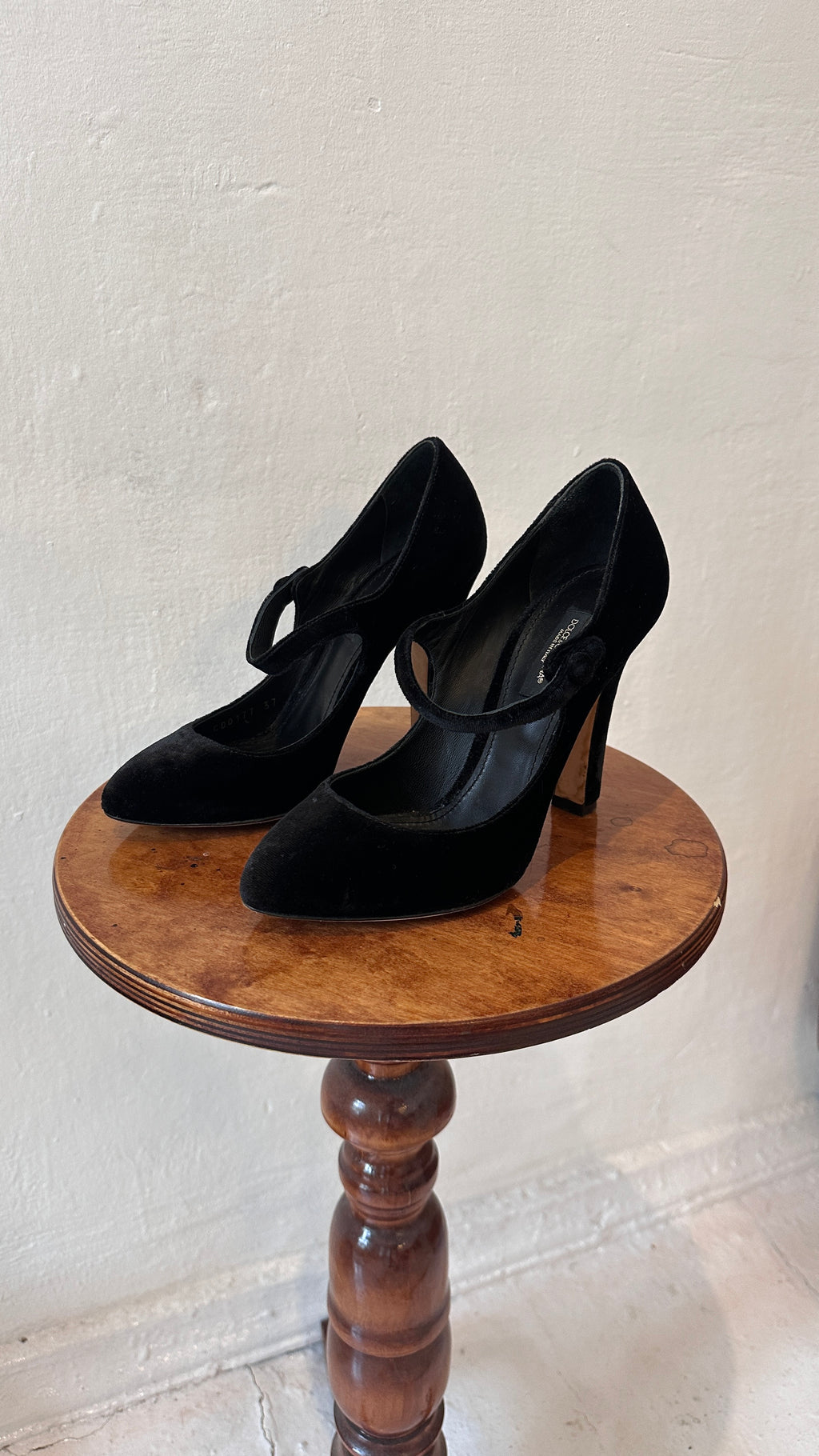 159 / DOLCE&GABBANA mary jane heels