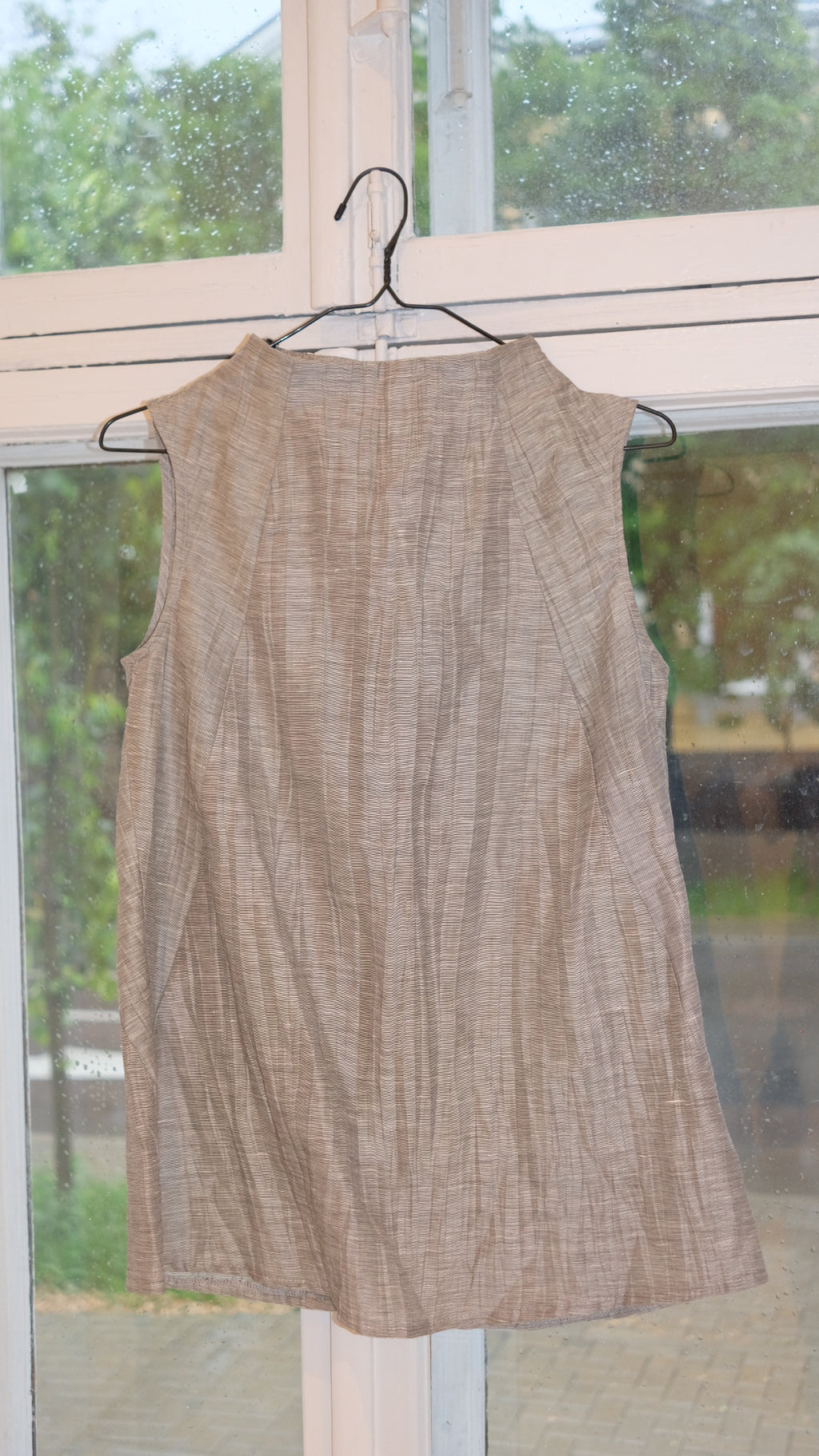172 / linen snap-button top