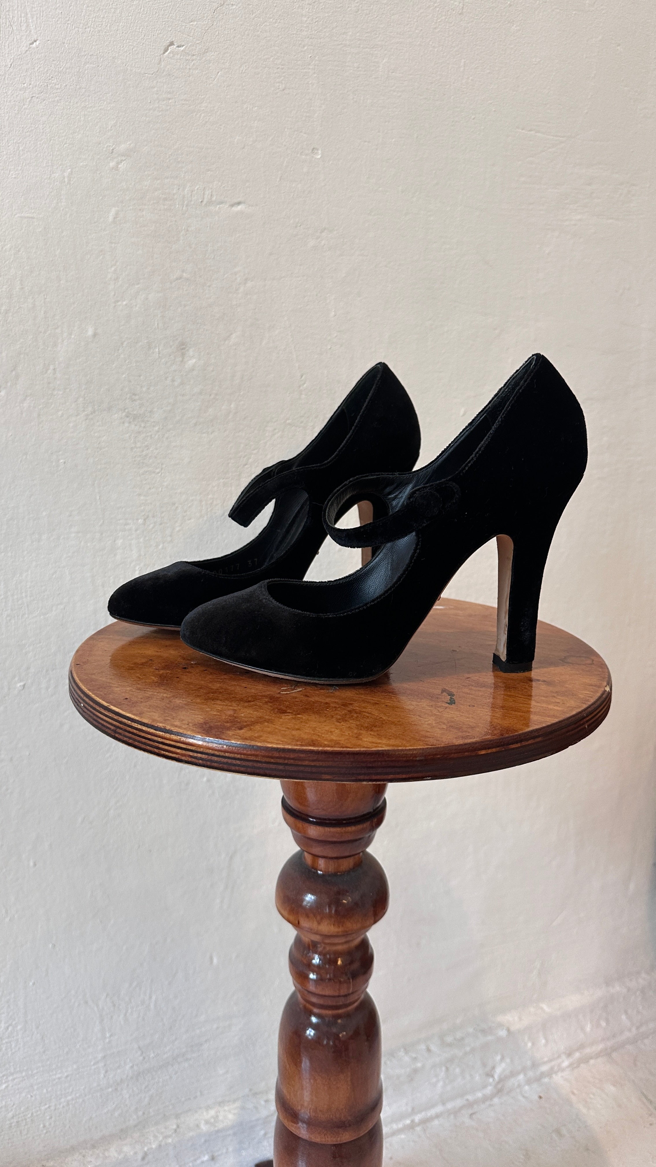 159 / DOLCE&GABBANA mary jane heels