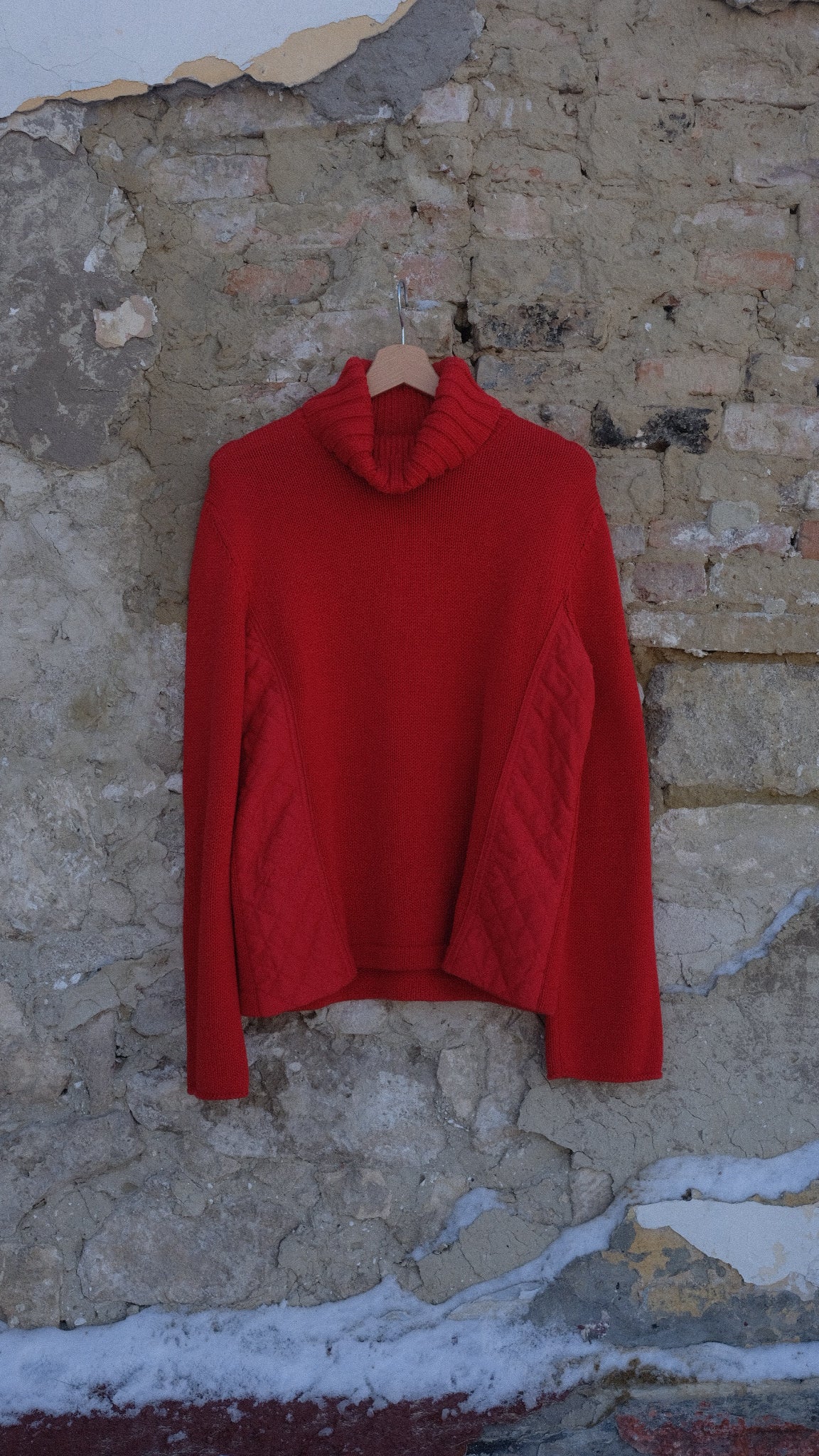 043 / MARC CAIN sweater