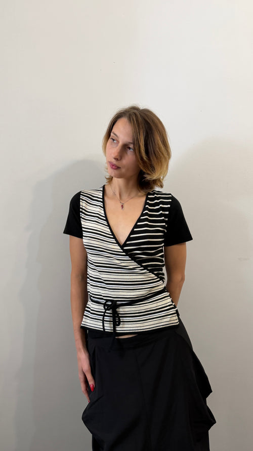 407 / wrap top