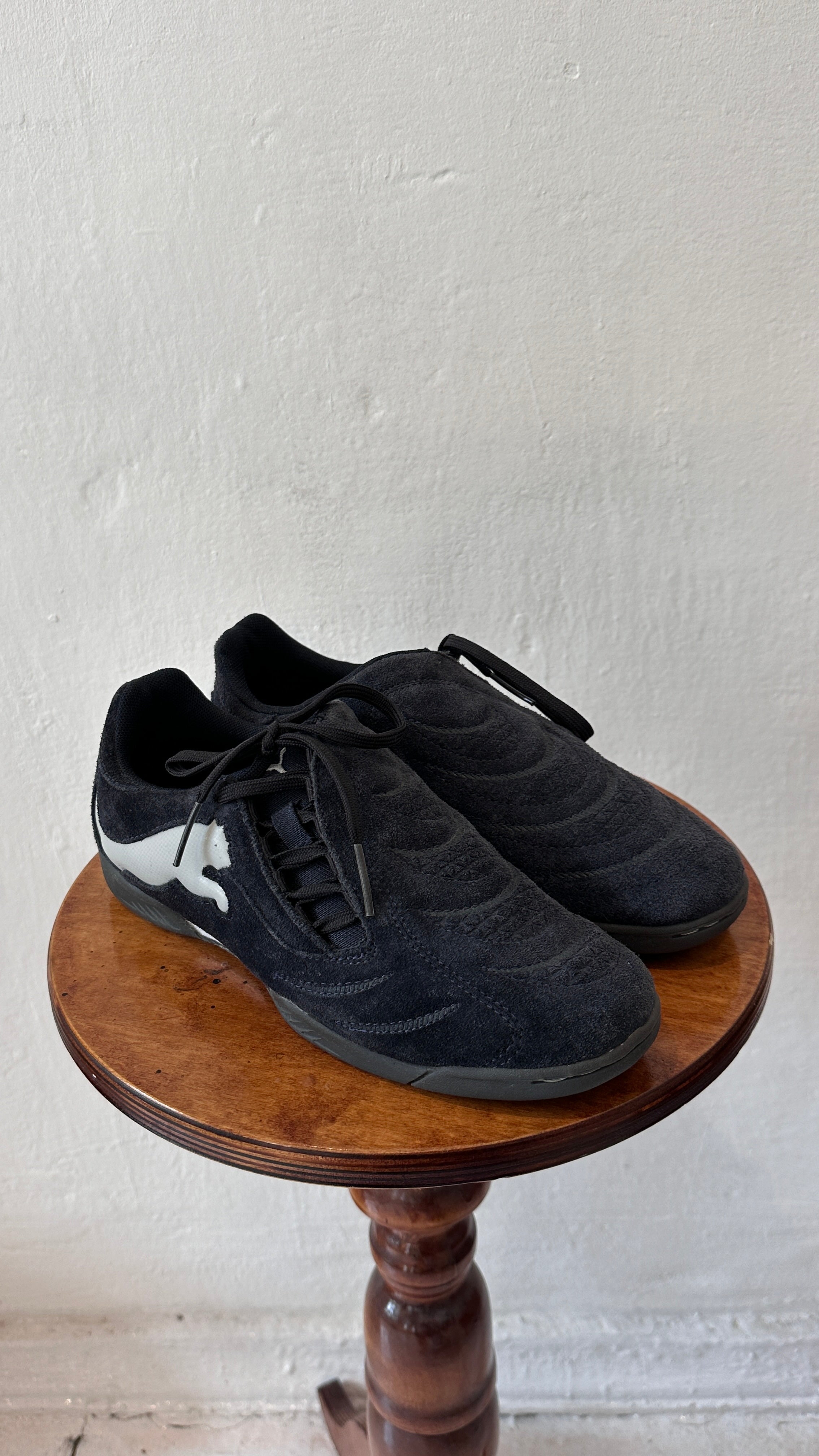 158 / PUMA suede trainers
