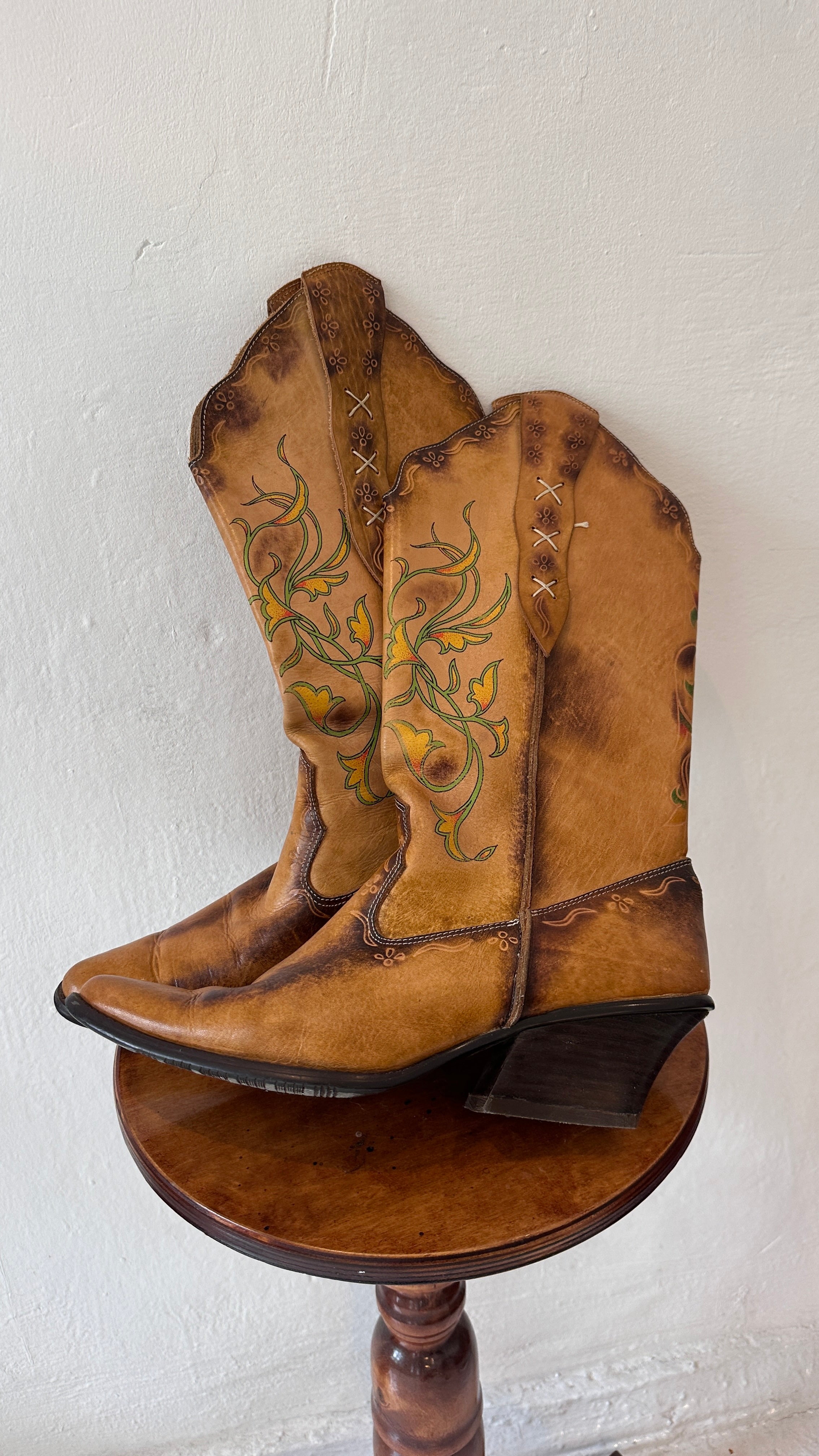 157 / SEYCHELLES leather cowboy boots
