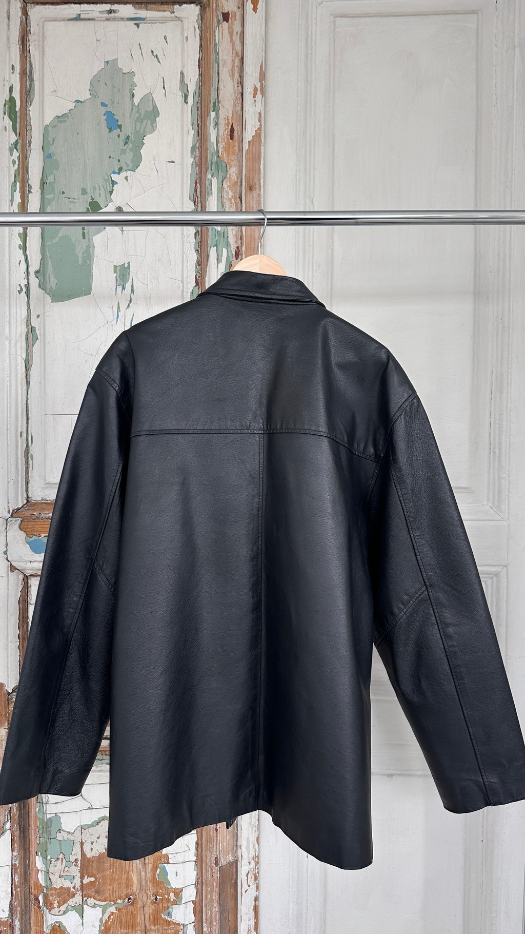 150 / oversized leather jacket