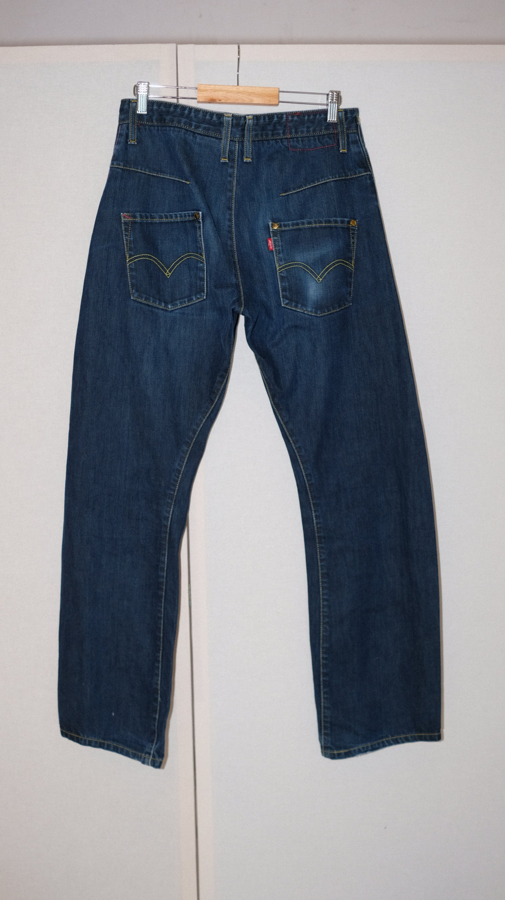 079 / LEVI'S twisted seam jeans