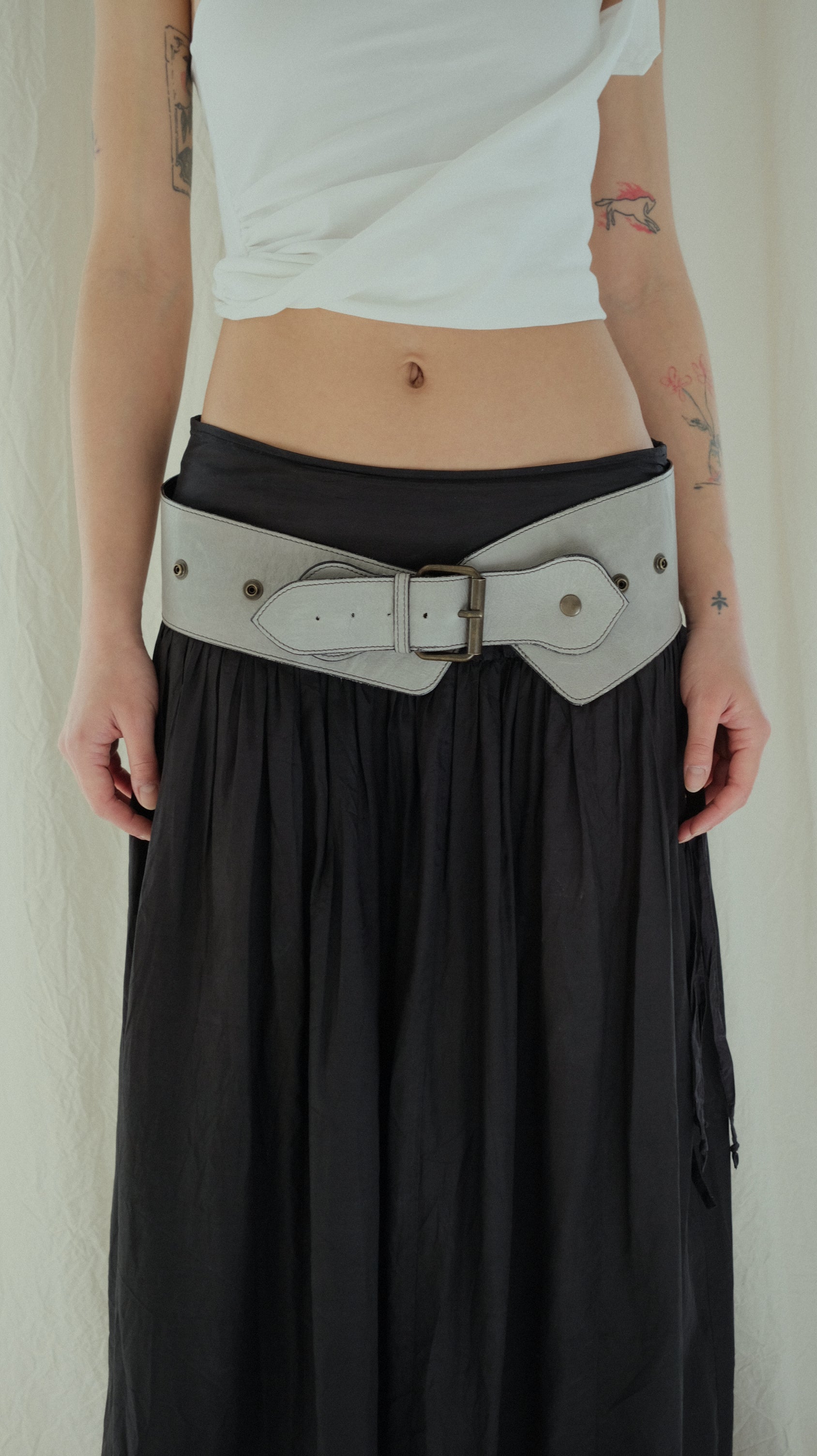 073 / adjustable wide leather belt