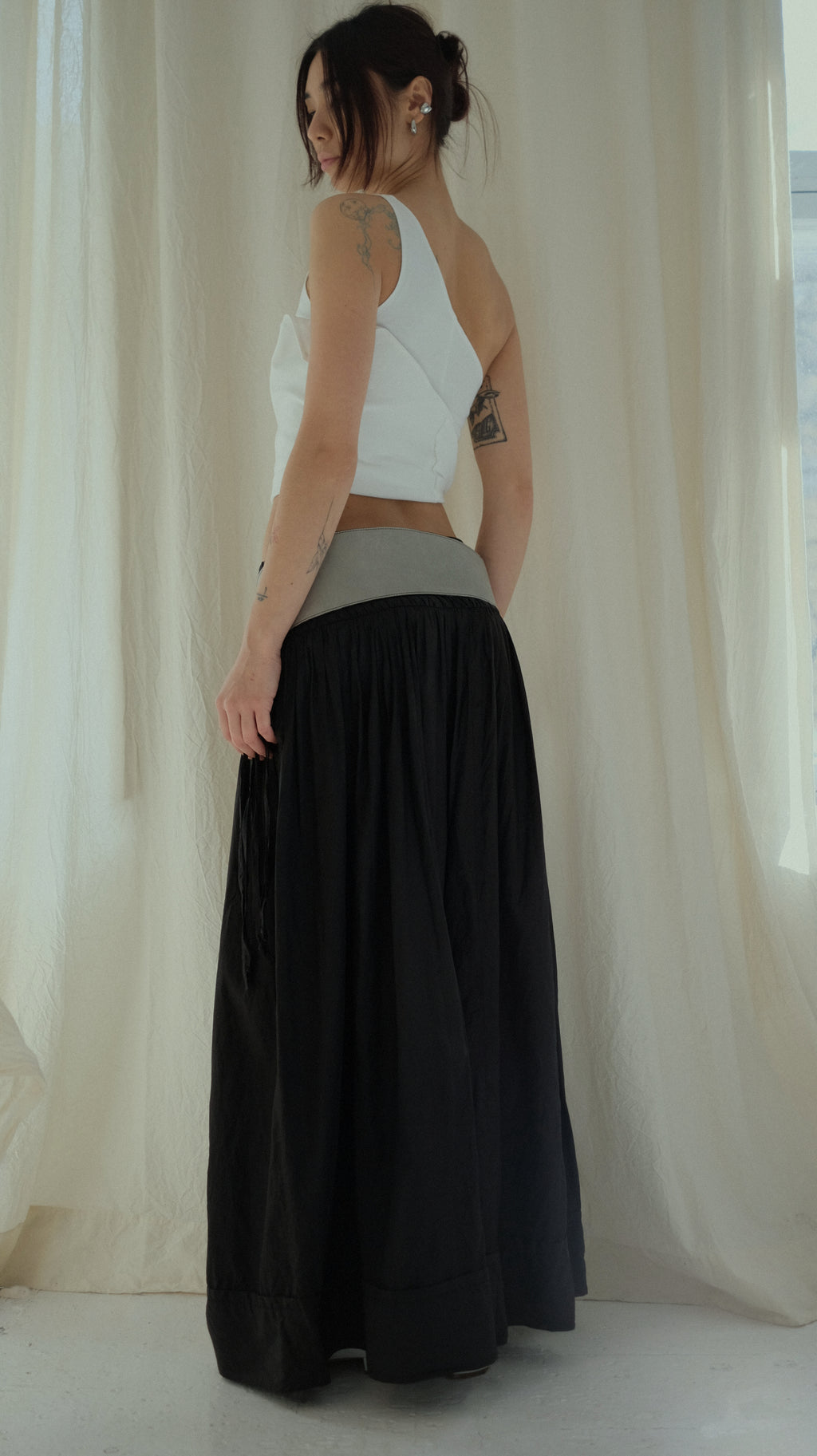 073 / adjustable wide leather belt