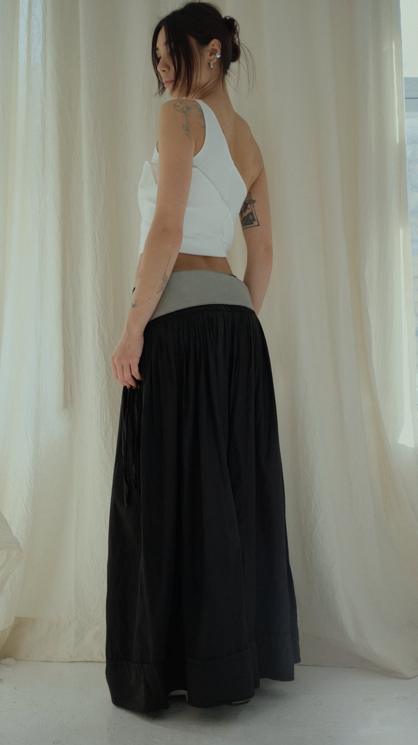 073 / adjustable wide leather belt