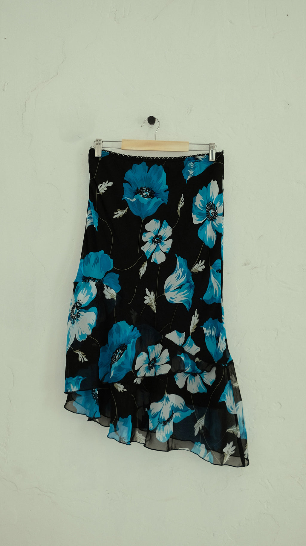 117 / asymmetrical floral print skirt