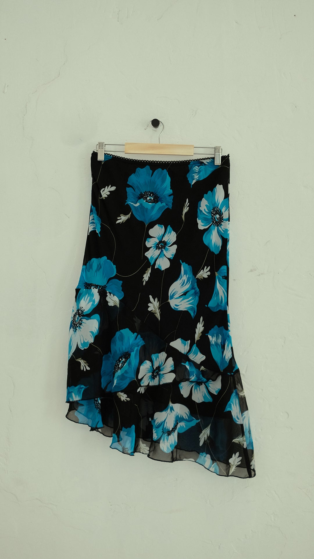 117 / asymmetrical floral print skirt