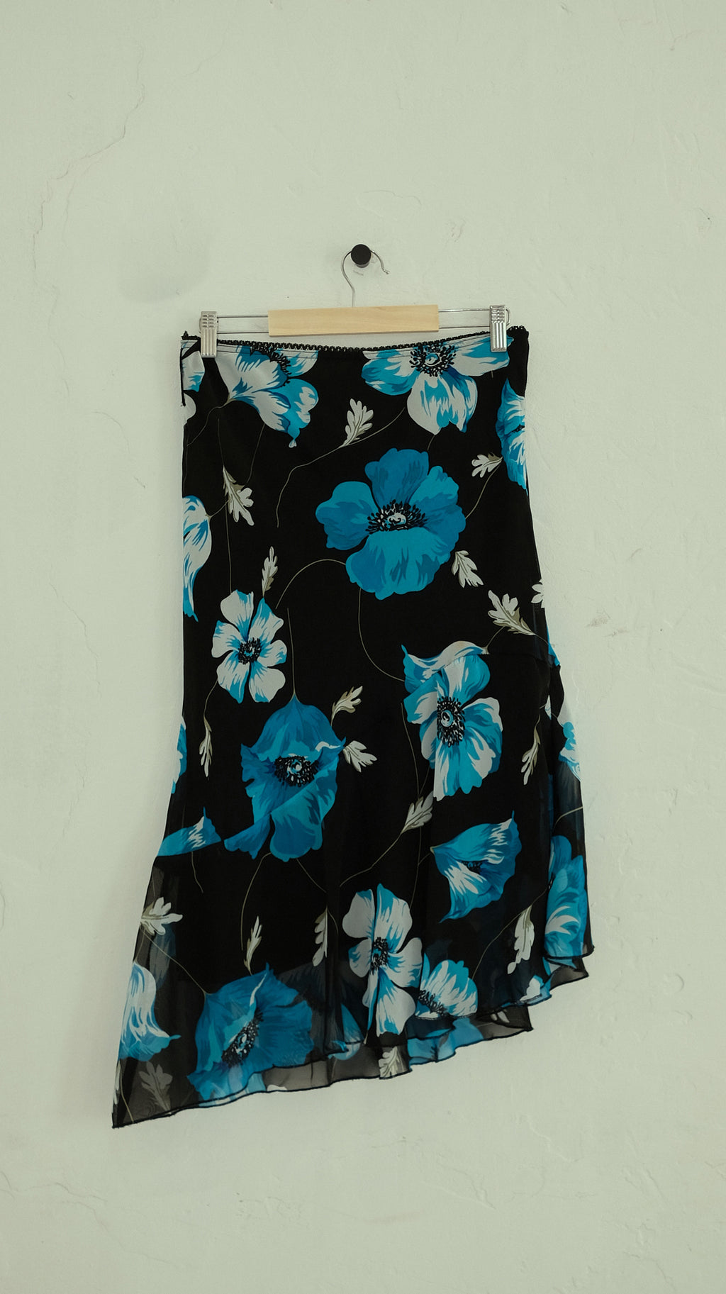 117 / asymmetrical floral print skirt