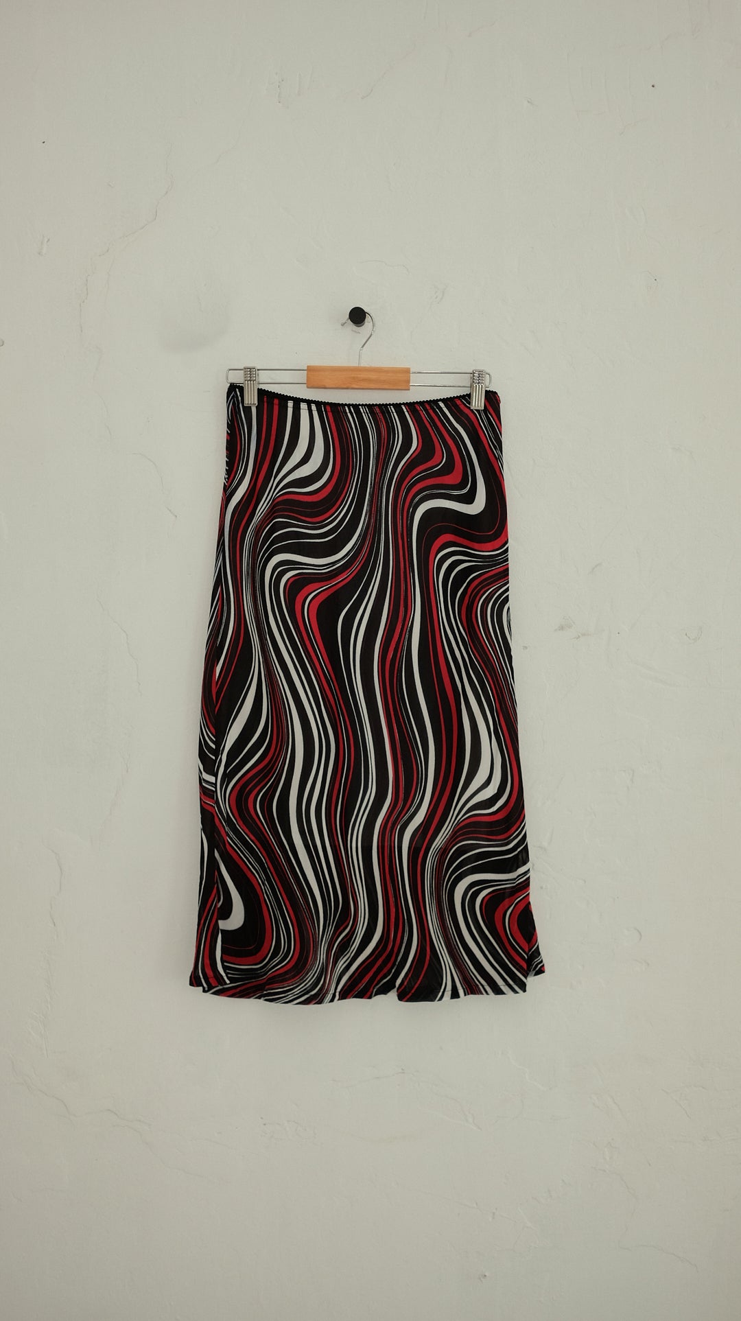 131 / graphic midi skirt