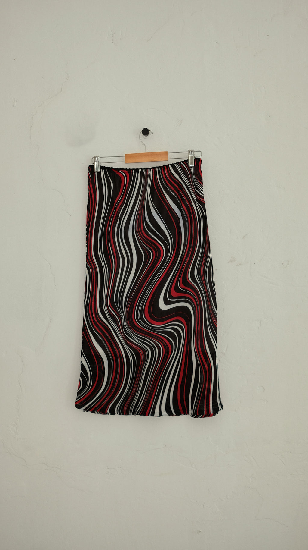131 / graphic midi skirt