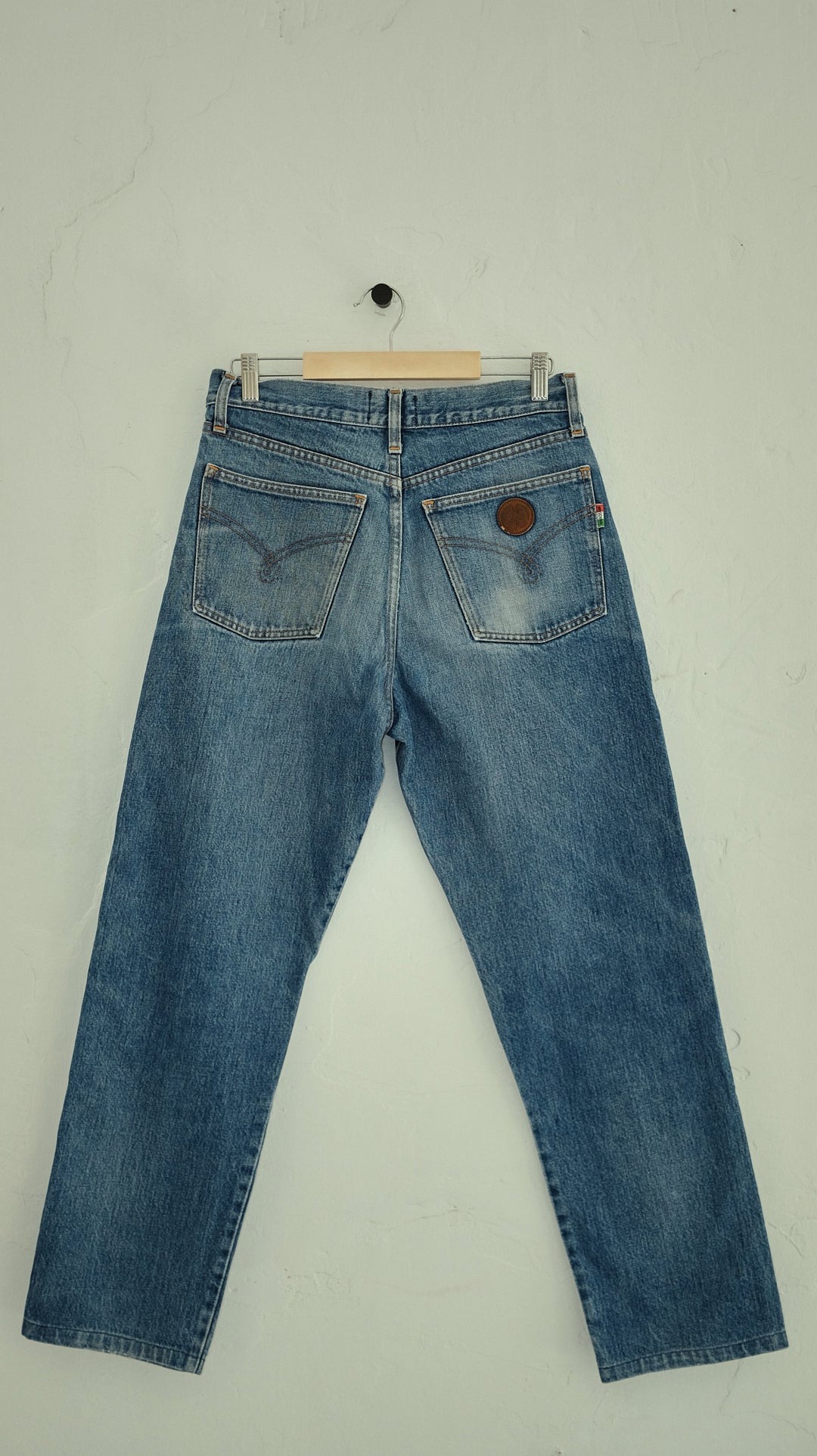 134 / MOSCHINO straight jeans