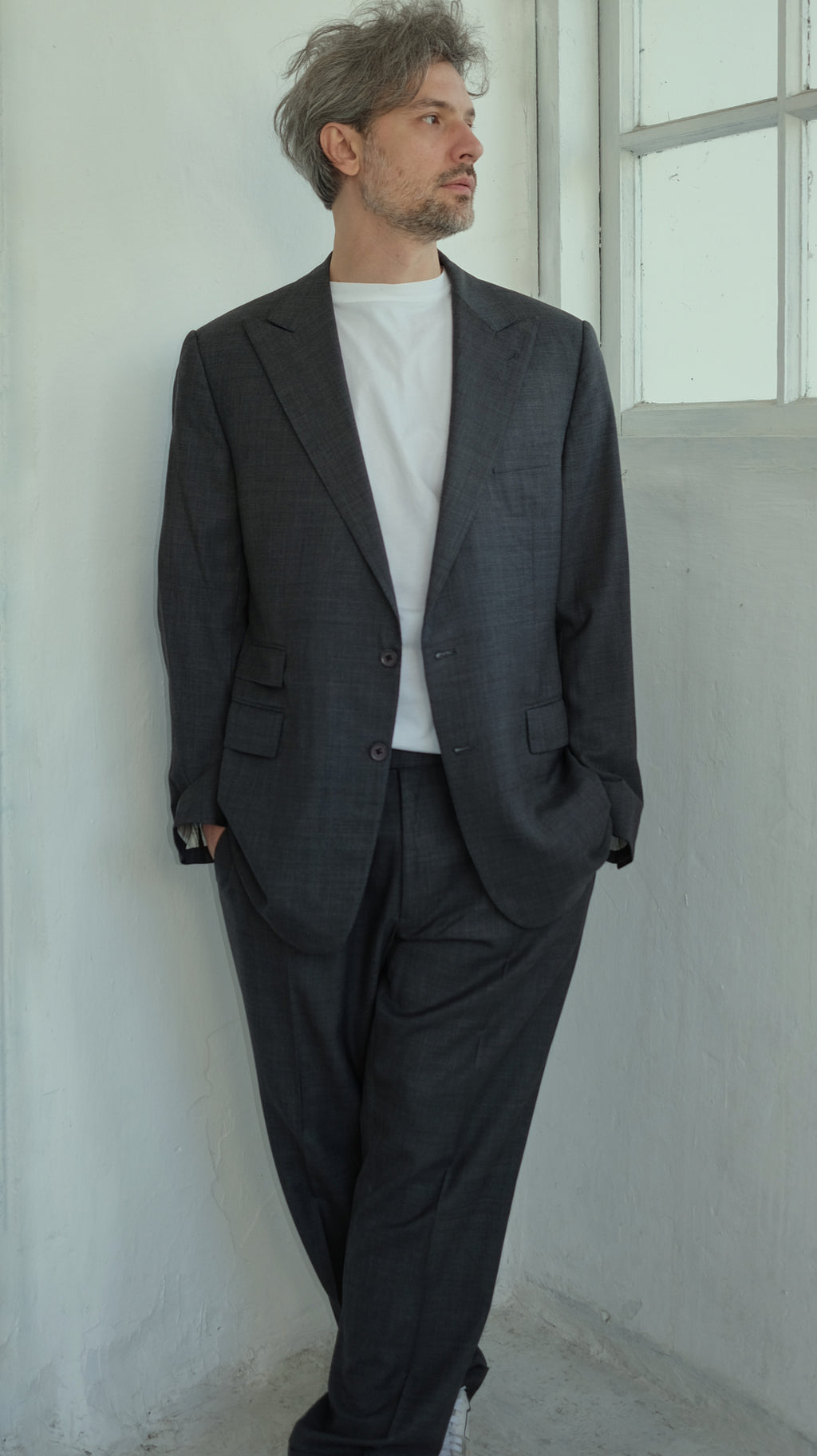 126 / RALPH LAUREN Purple Label men's suit