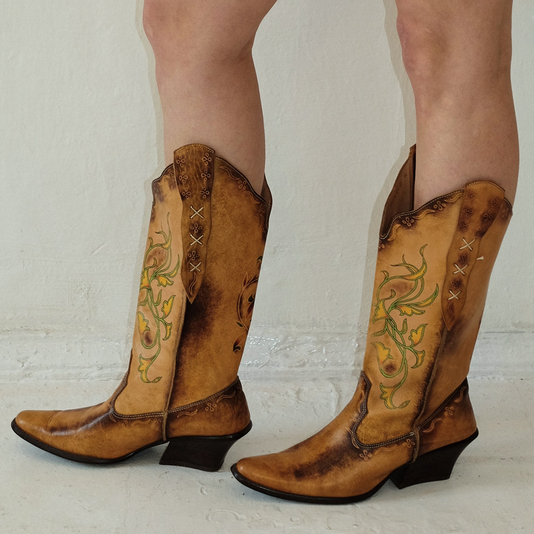 157 / SEYCHELLES leather cowboy boots