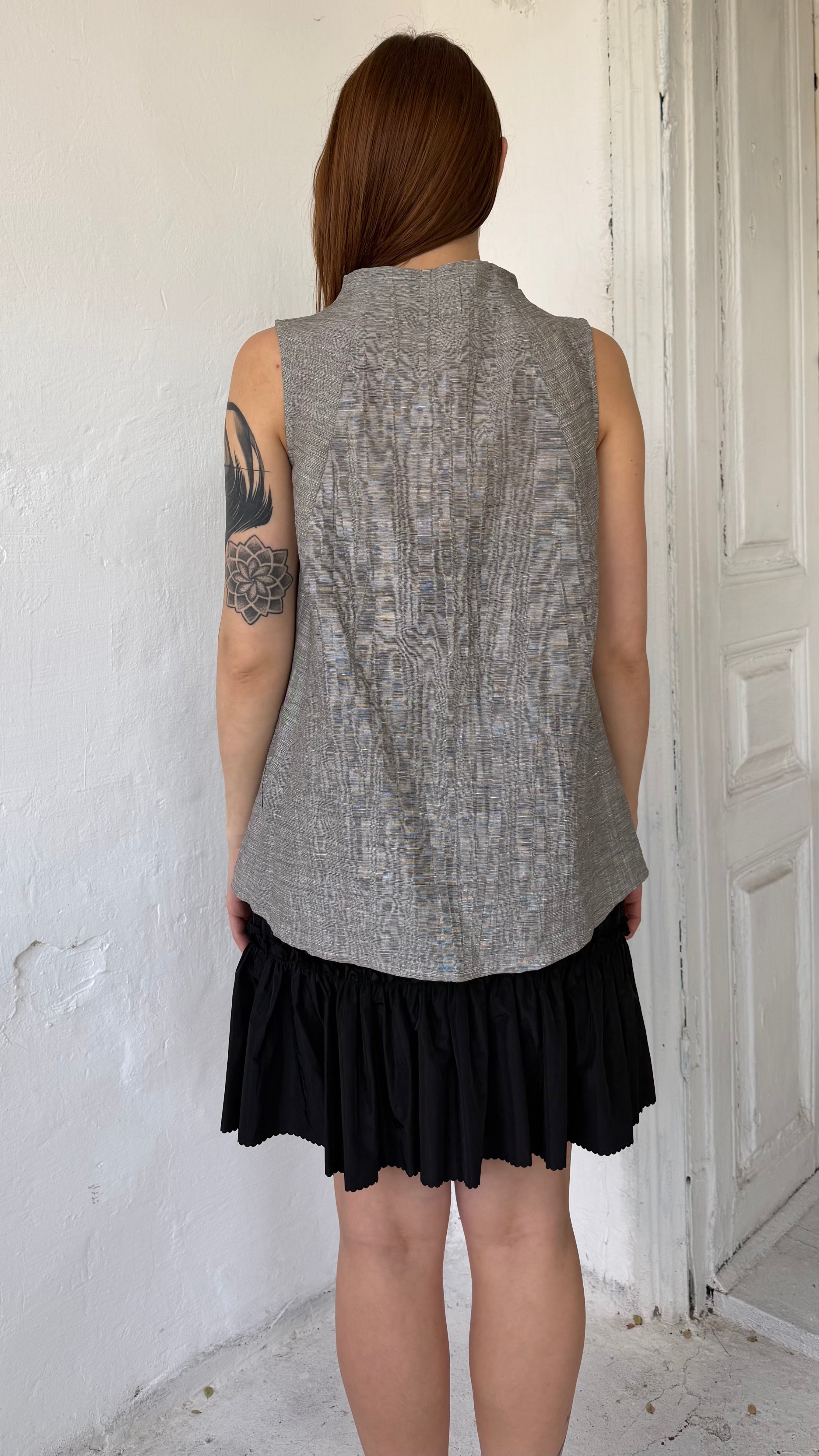 172 / linen snap-button top