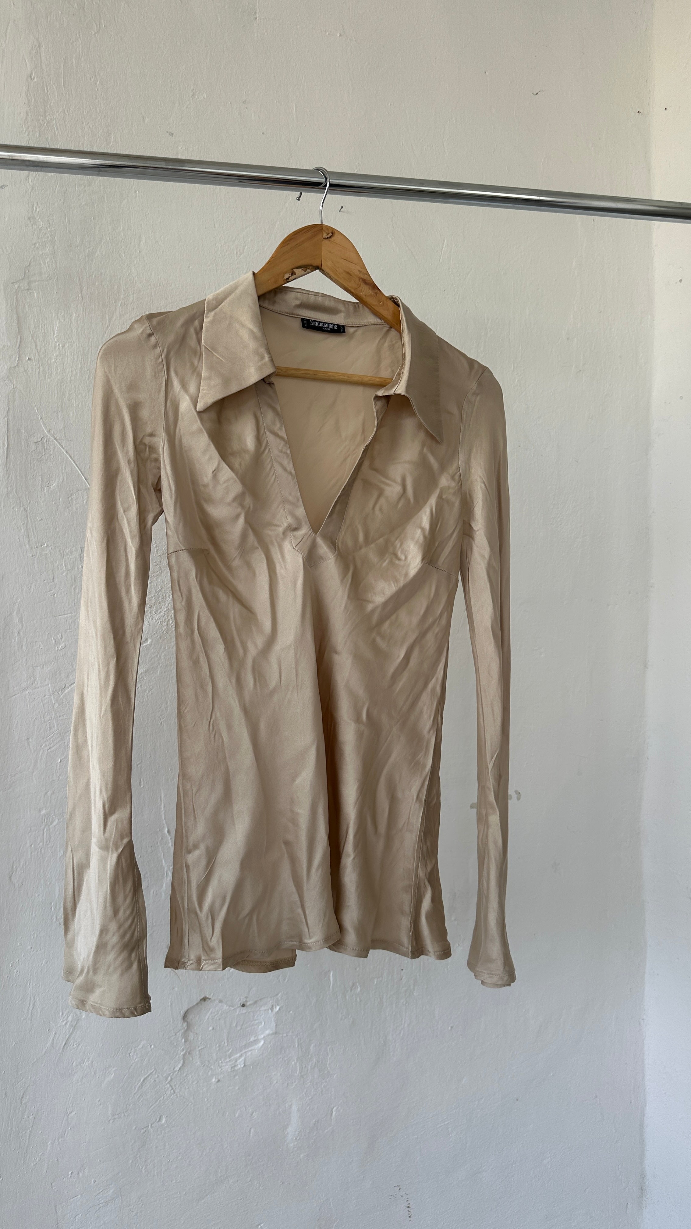 303 / silk v-neck blouse