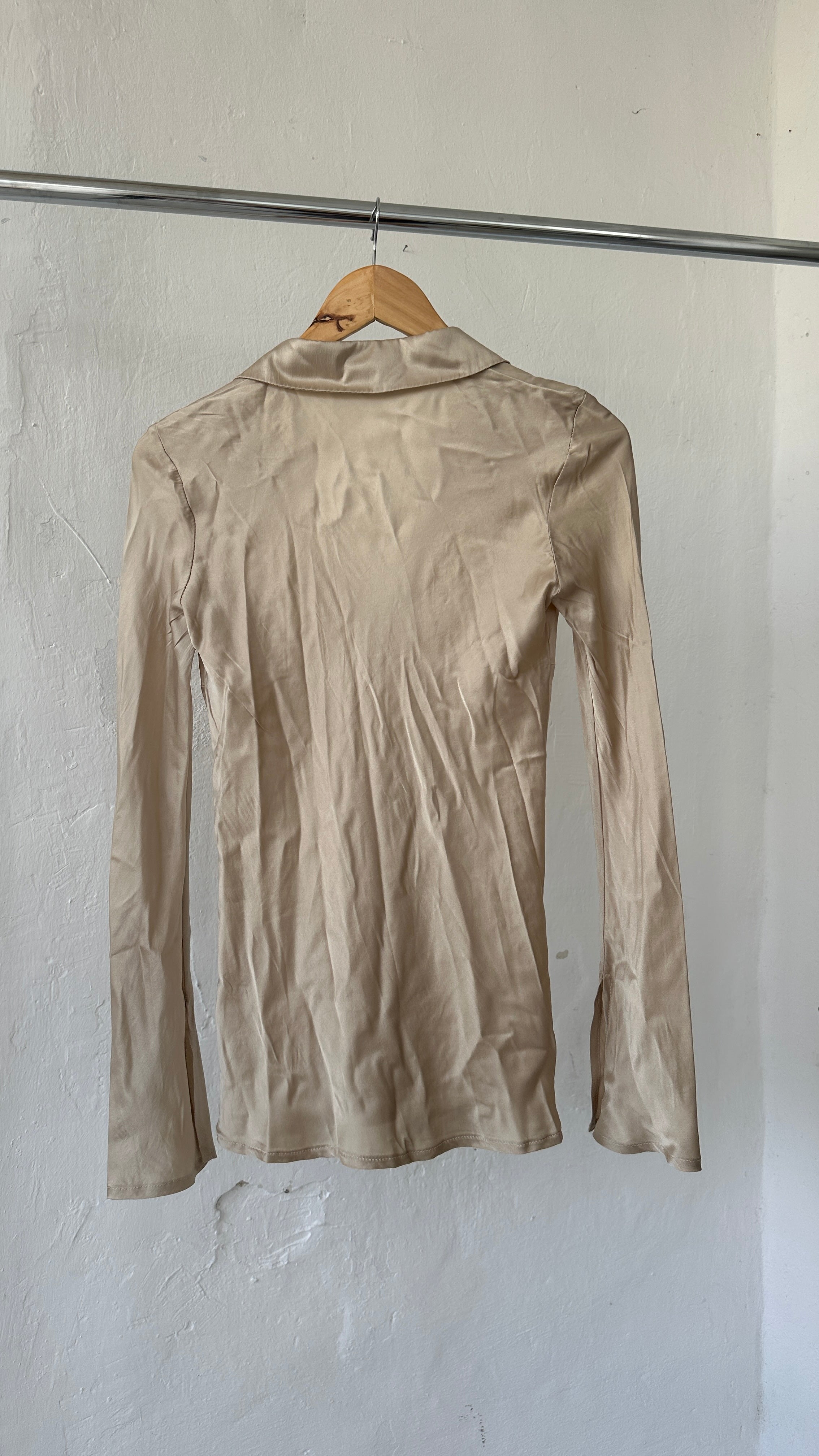303 / silk v-neck blouse