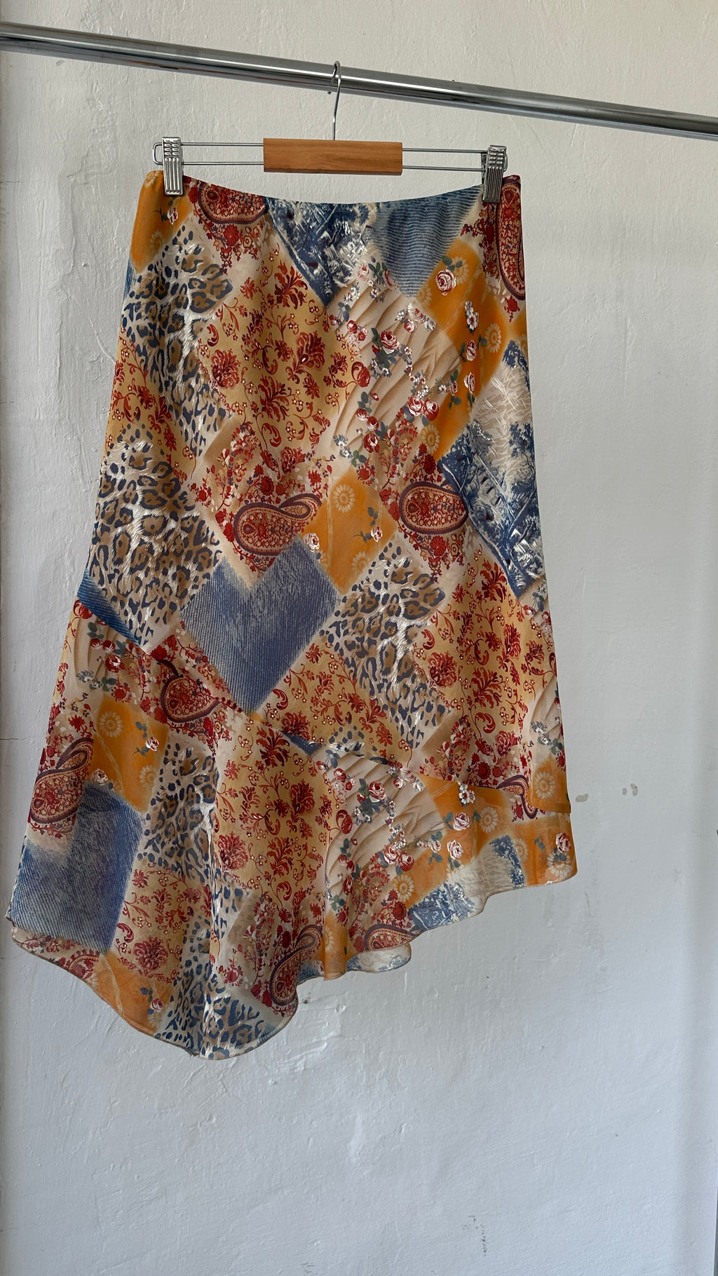 307 / asymmetrical skirt