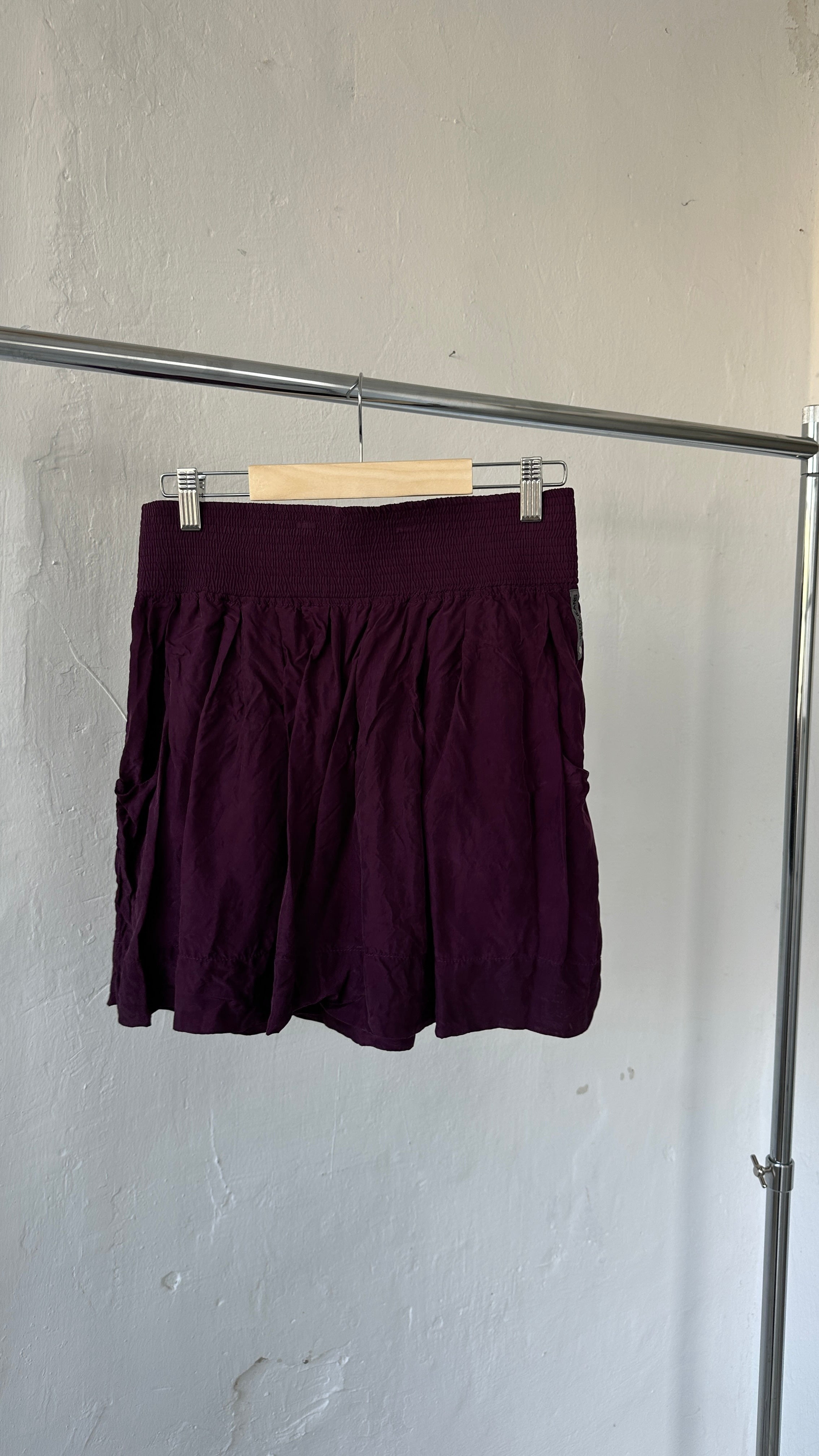 318 / DKNY skirt