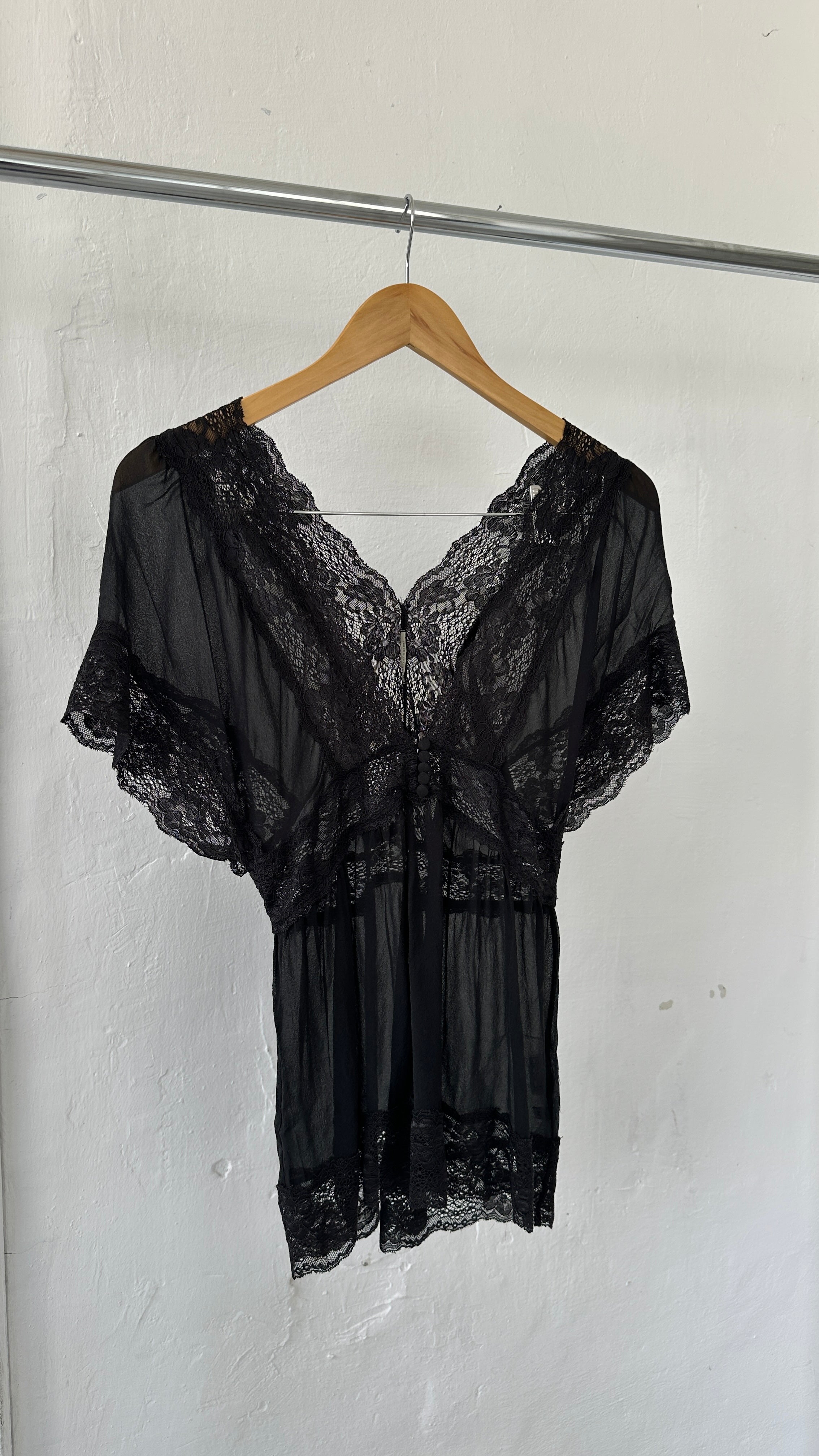 334 / INTIMISSIMI silk & lace blouse