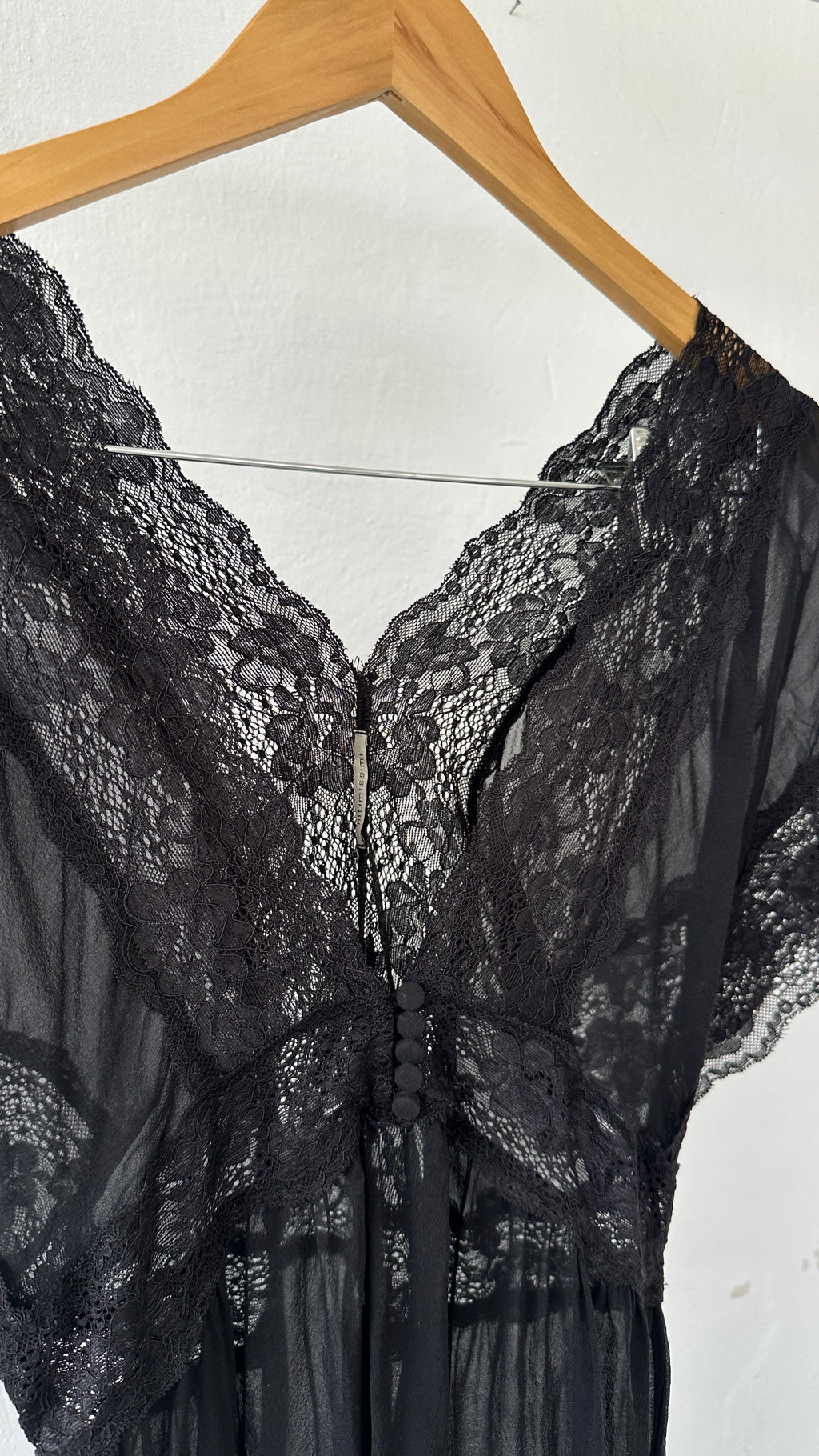 334 / INTIMISSIMI silk & lace blouse