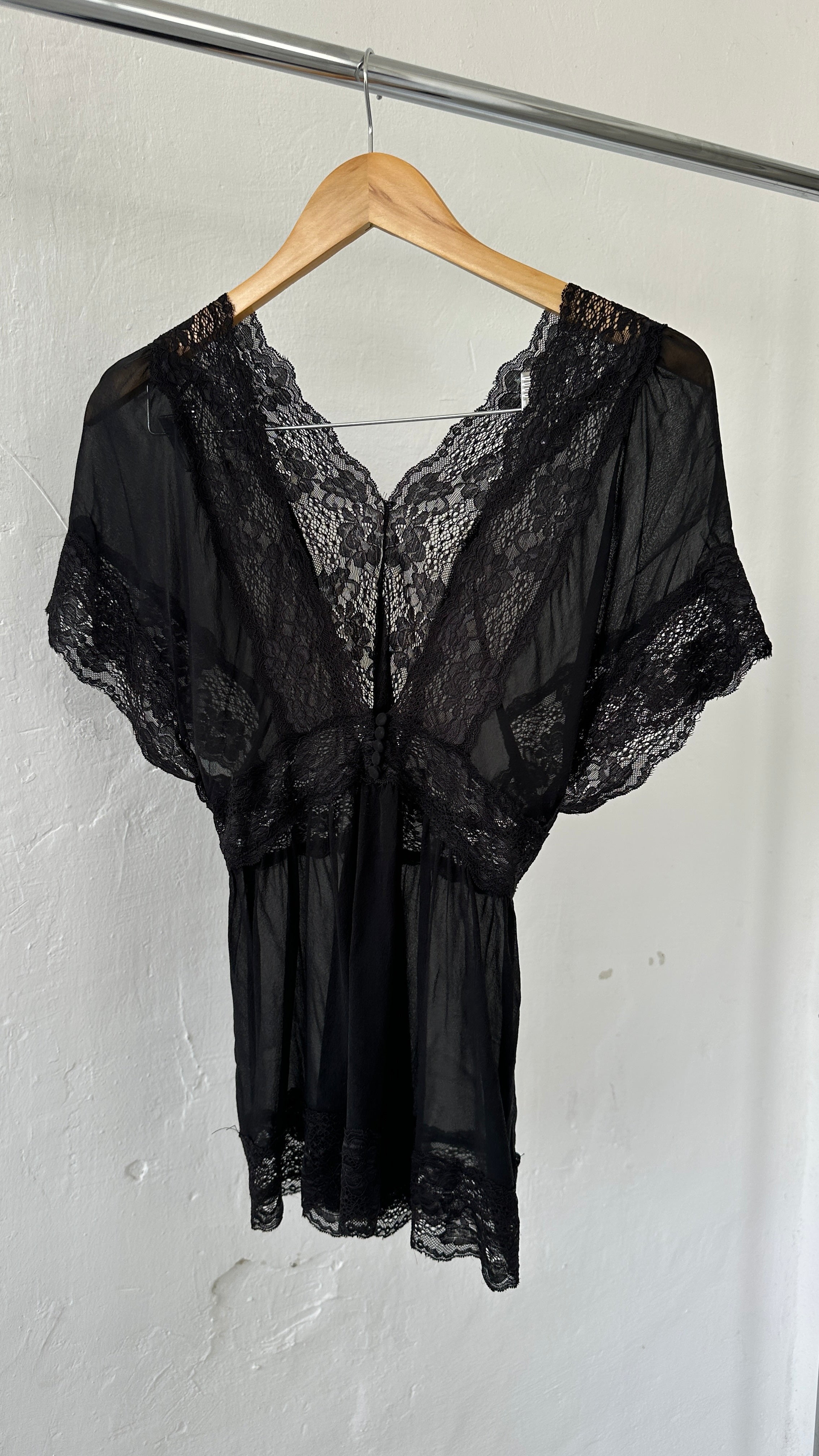 334 / INTIMISSIMI silk & lace blouse