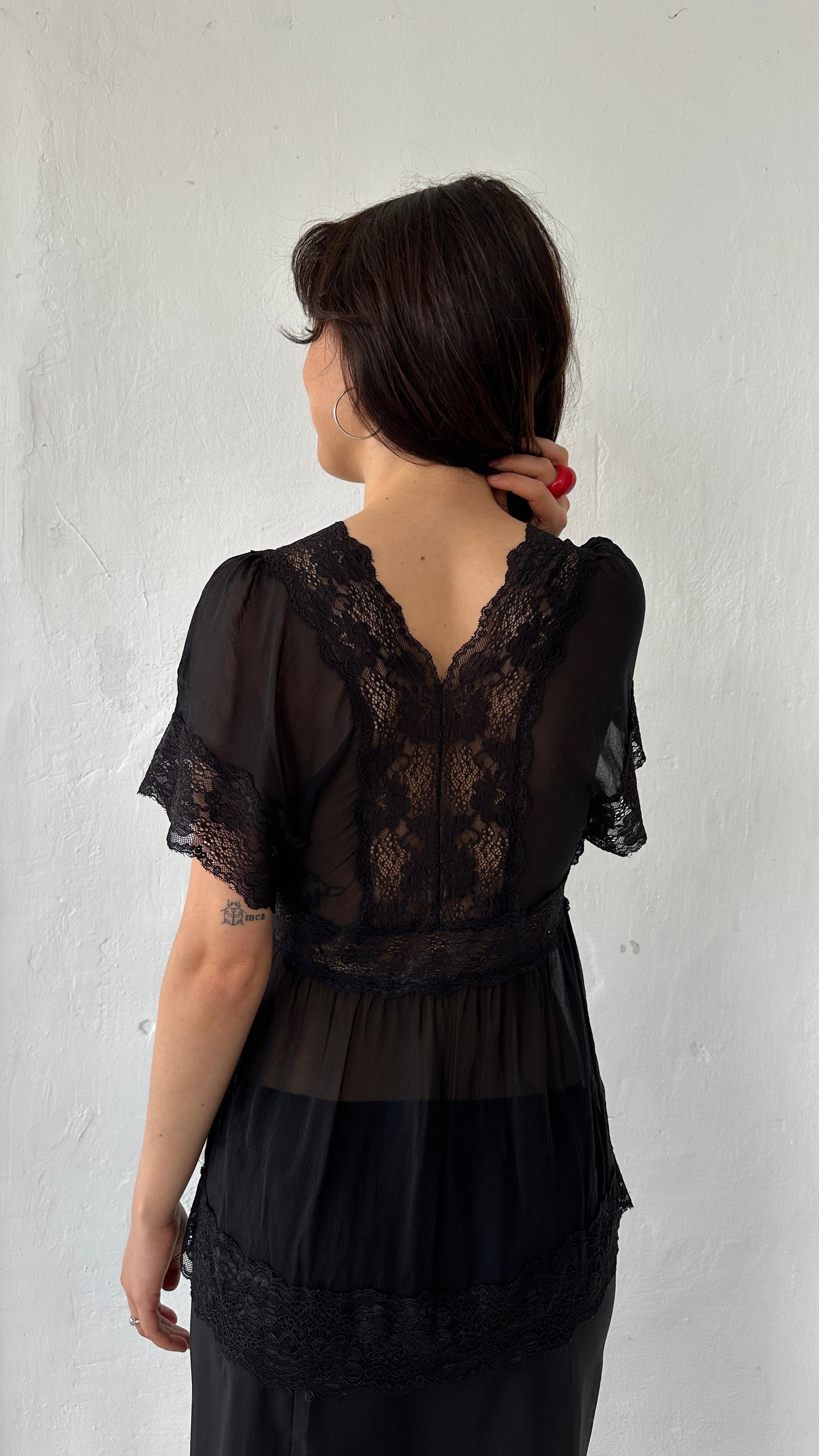 334 / INTIMISSIMI silk & lace blouse