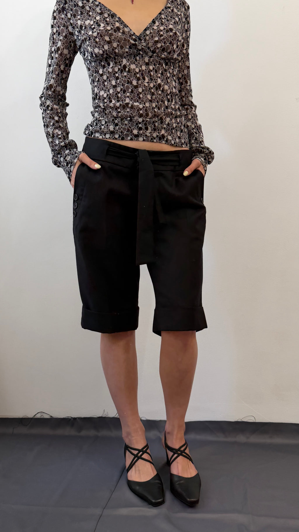 383 / wool bermuda shorts