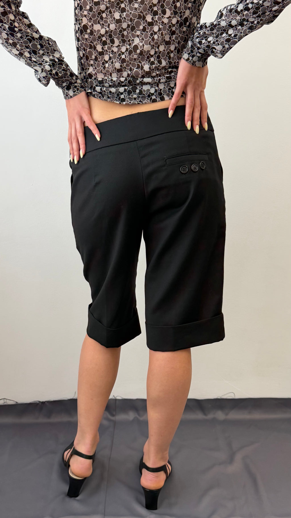 383 / wool bermuda shorts