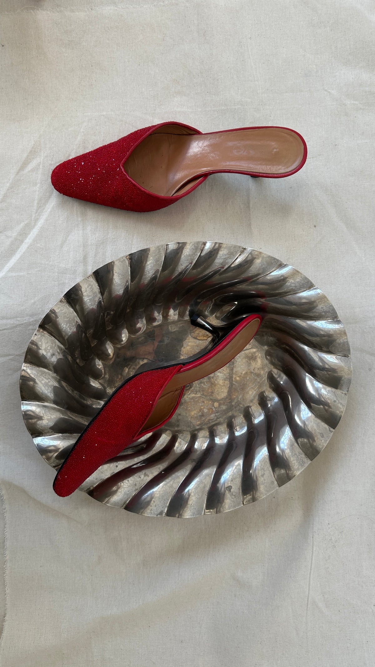 331 / beaded kitten-heel mules