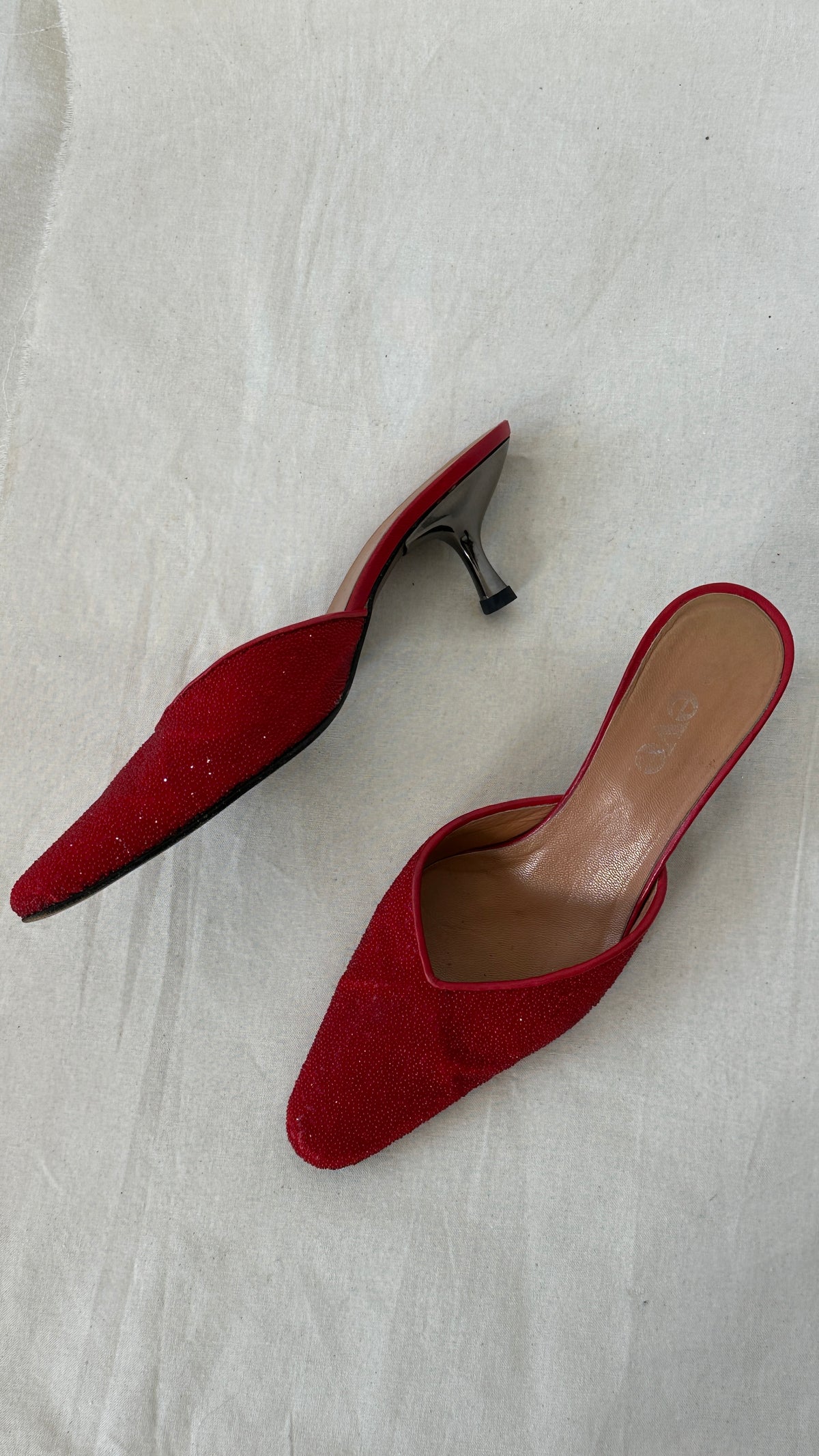 331 / beaded kitten-heel mules