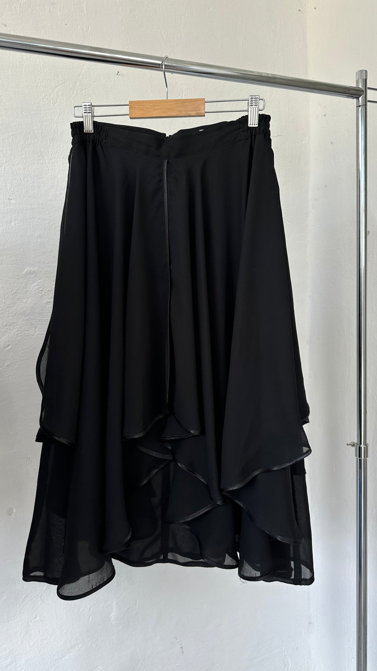 425 / layered midi skirt