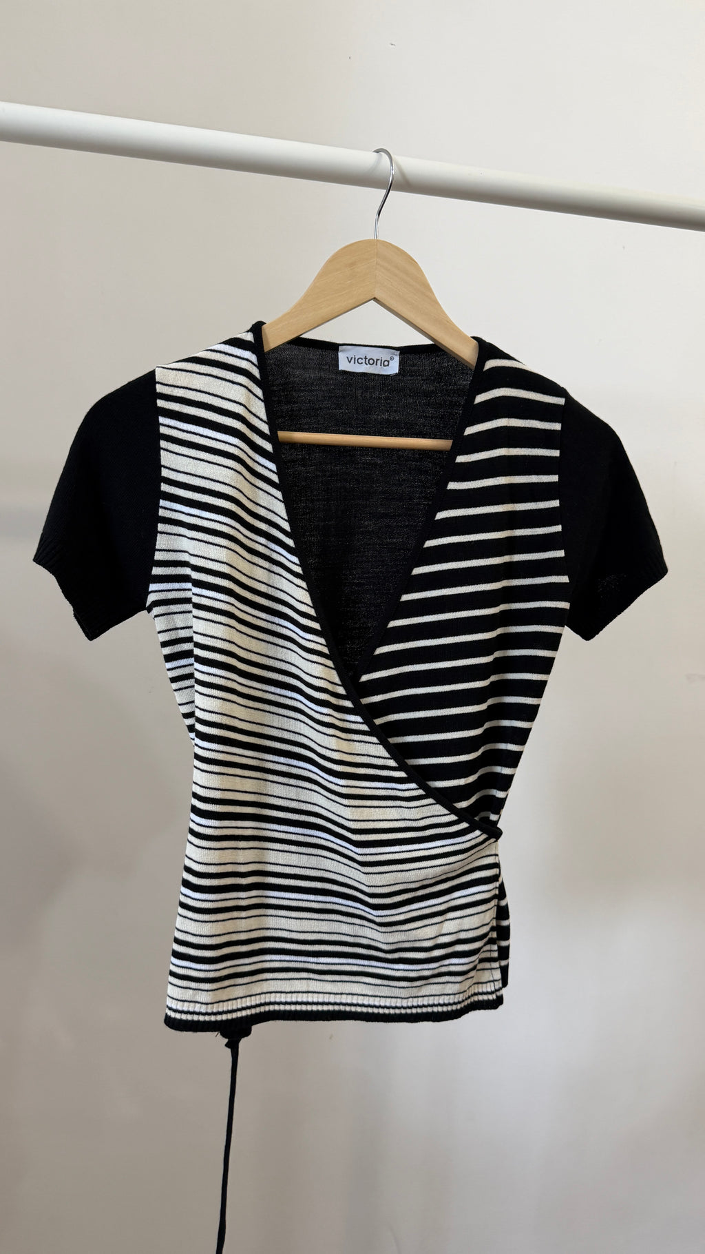 407 / wrap top