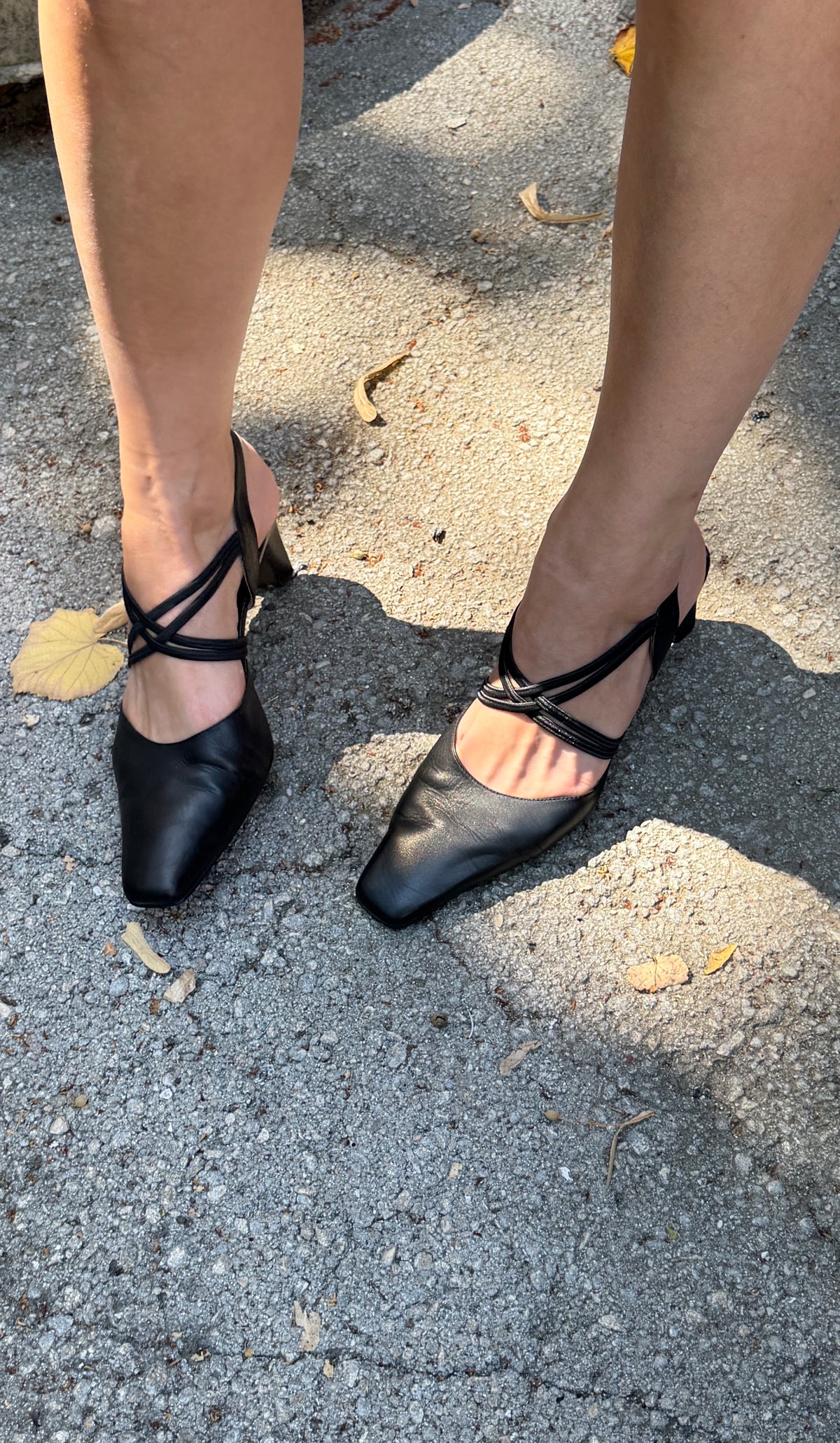 424 / square-toe slingback heels