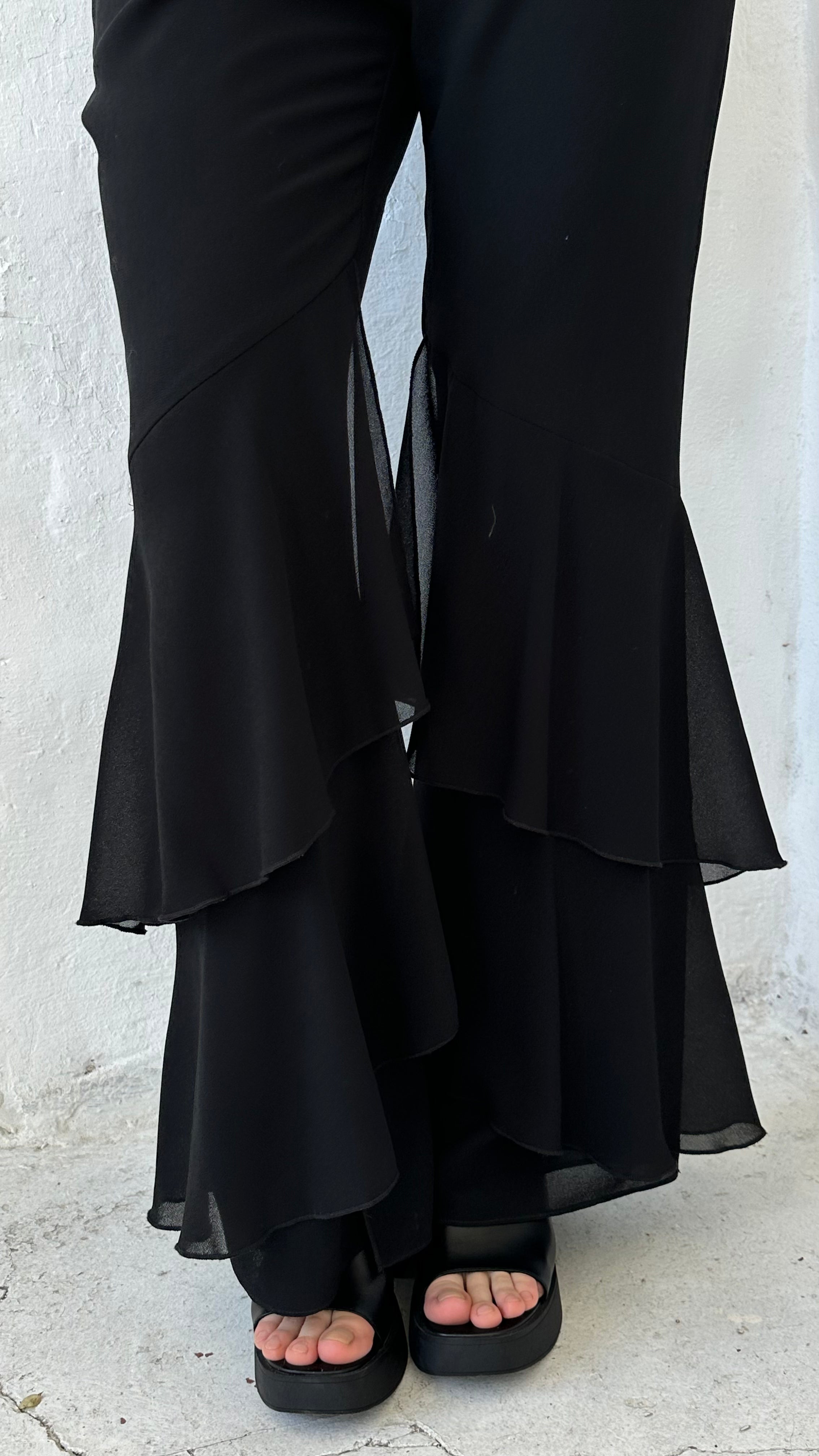 197 / flared trousers