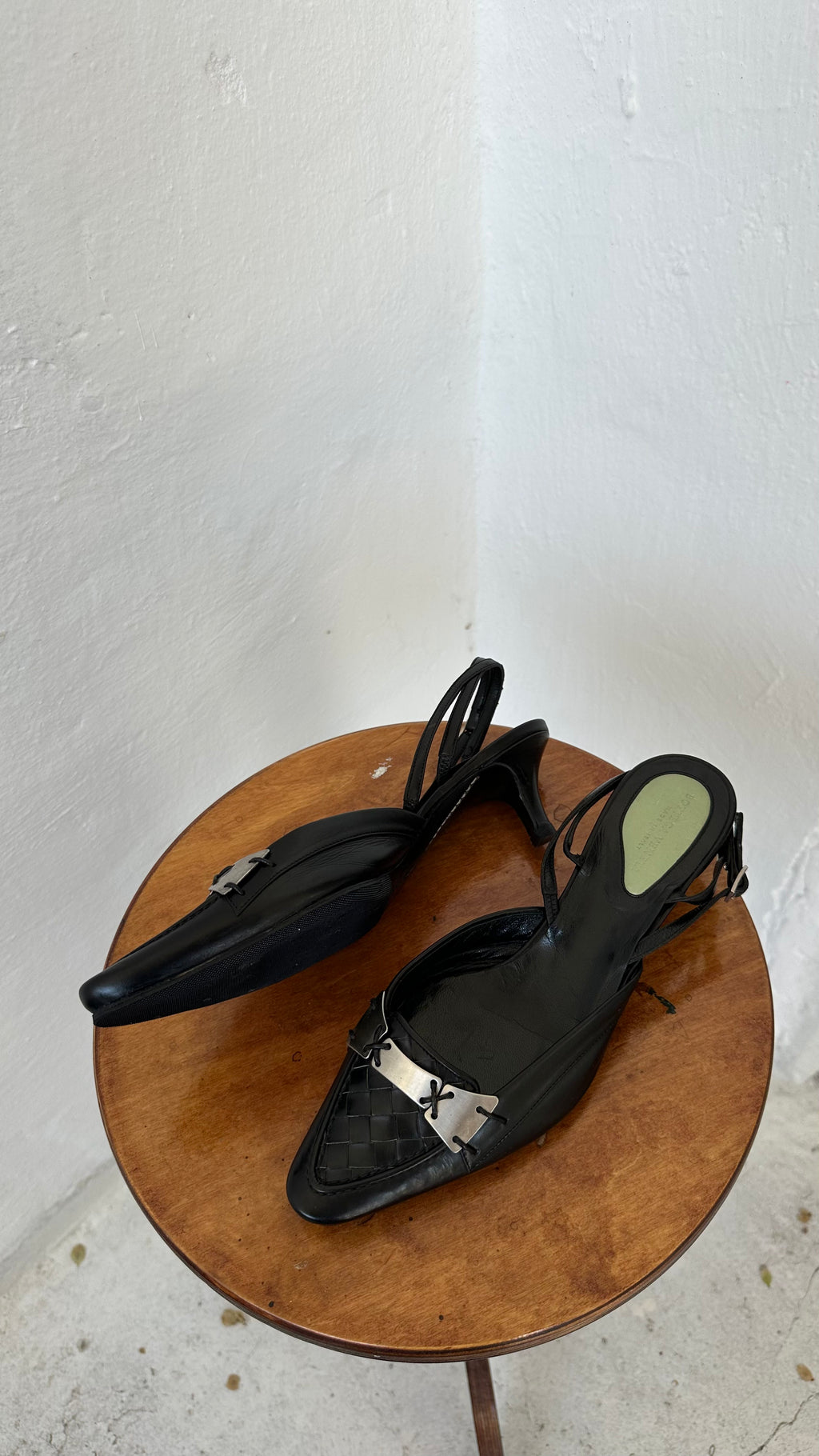 054 / BOTTEGA VENETA intrecciato kitten heels