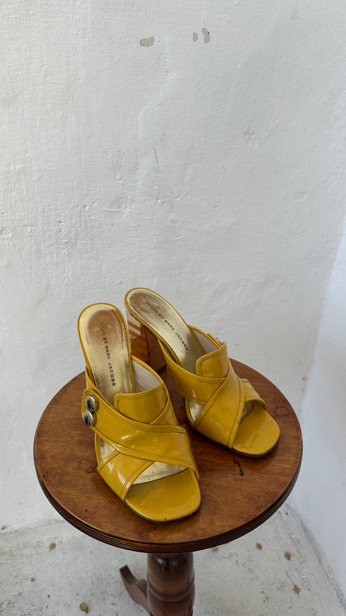 208 / MARC JACOBS mule sandals