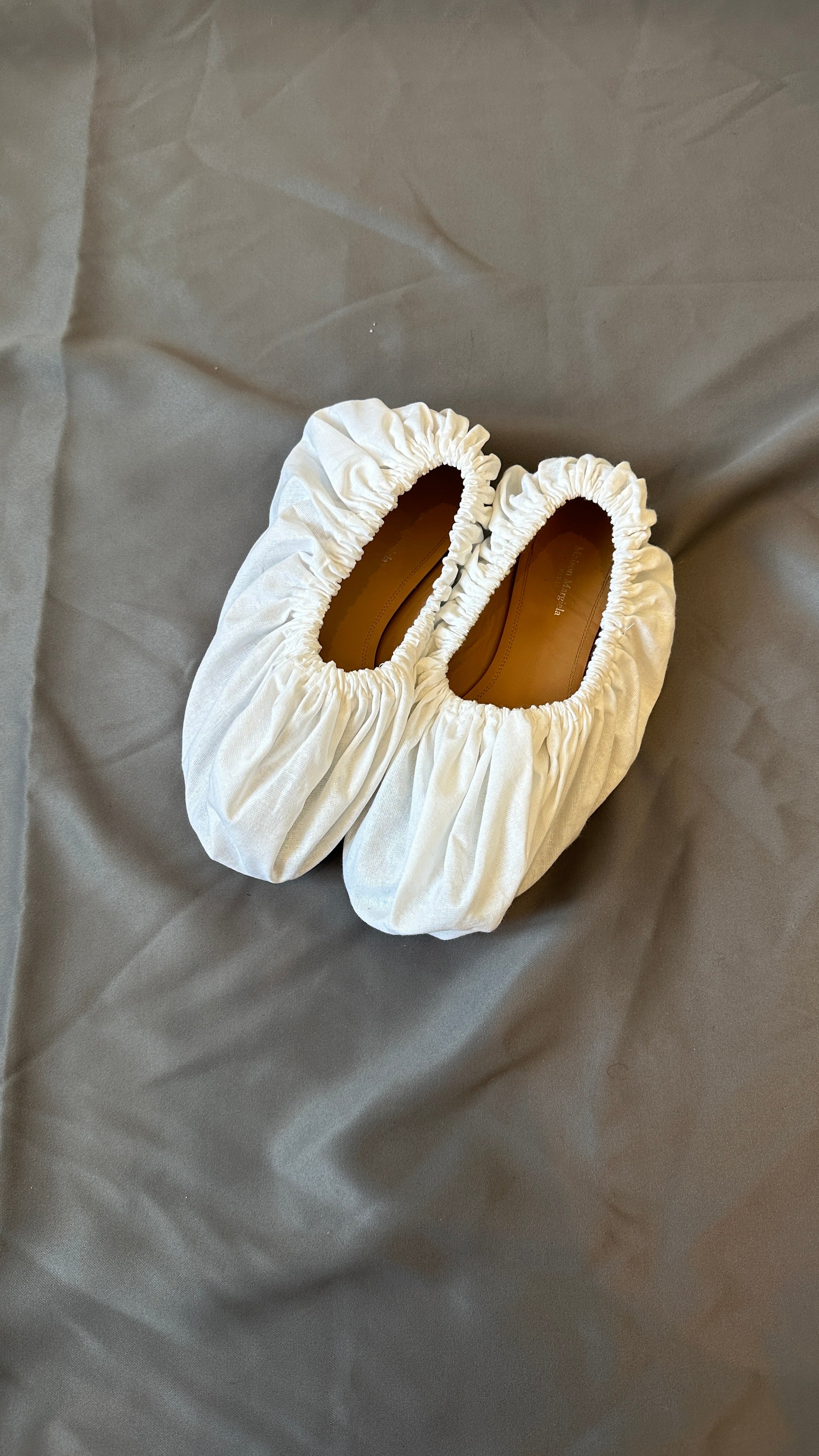 297 / MAISON MARGIELA tabi ballet flats