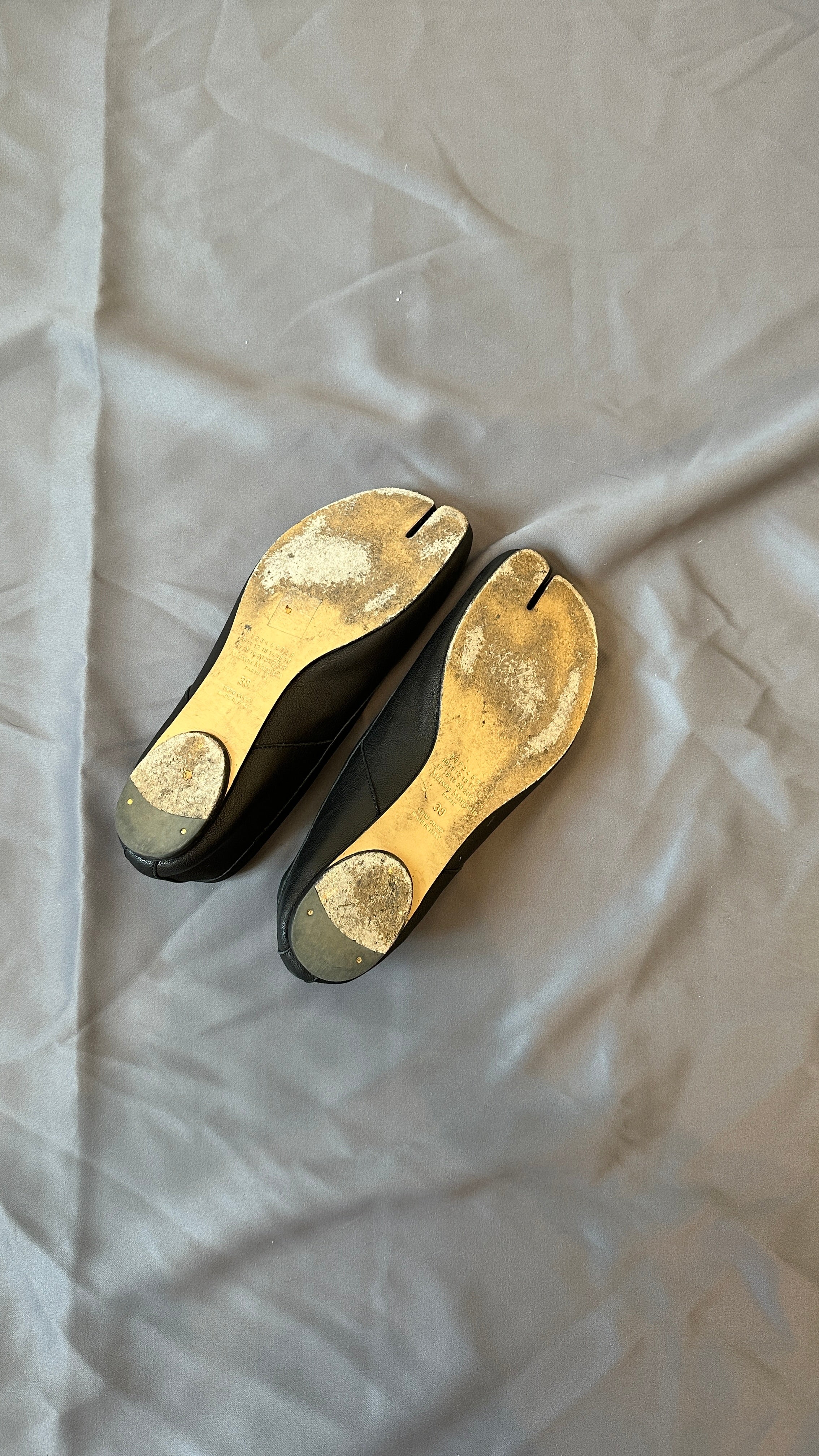 297 / MAISON MARGIELA tabi ballet flats