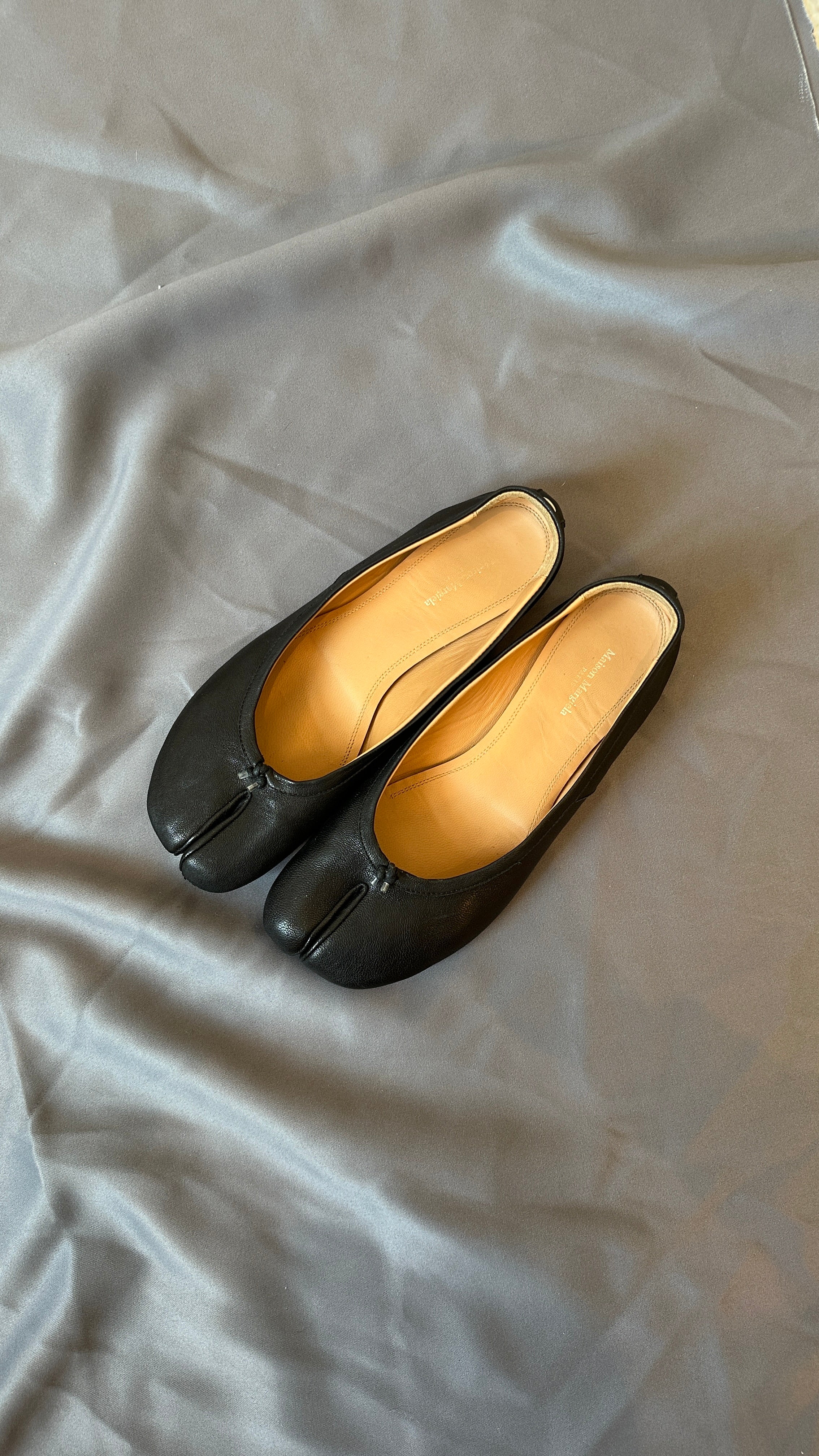 297 / MAISON MARGIELA tabi ballet flats