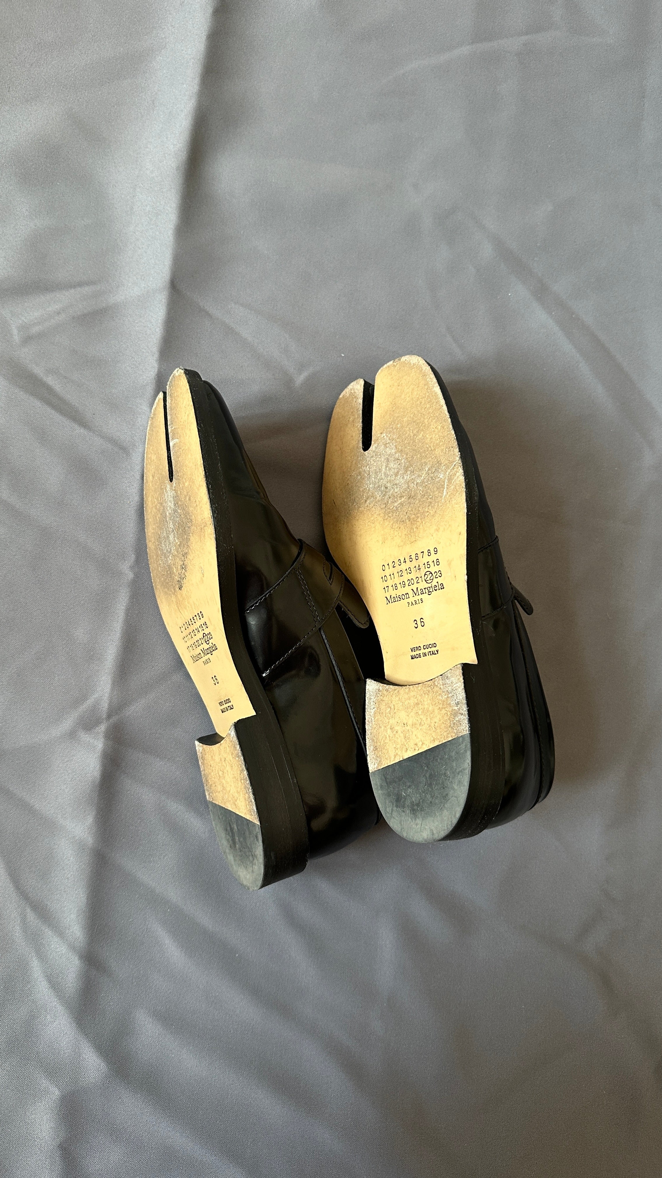 295 / MAISON MARGIELA tabi loafers