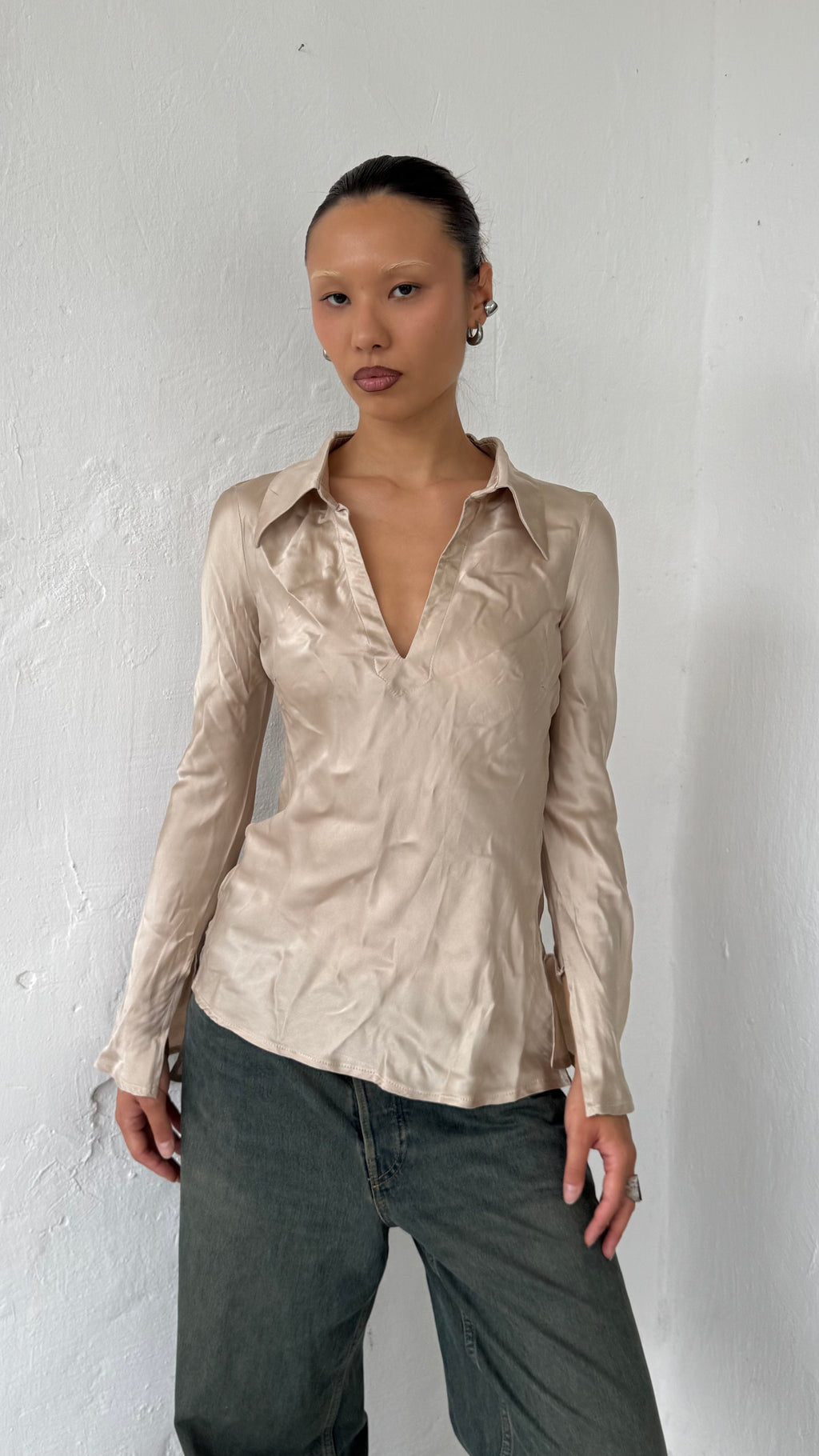 303 / silk v-neck blouse
