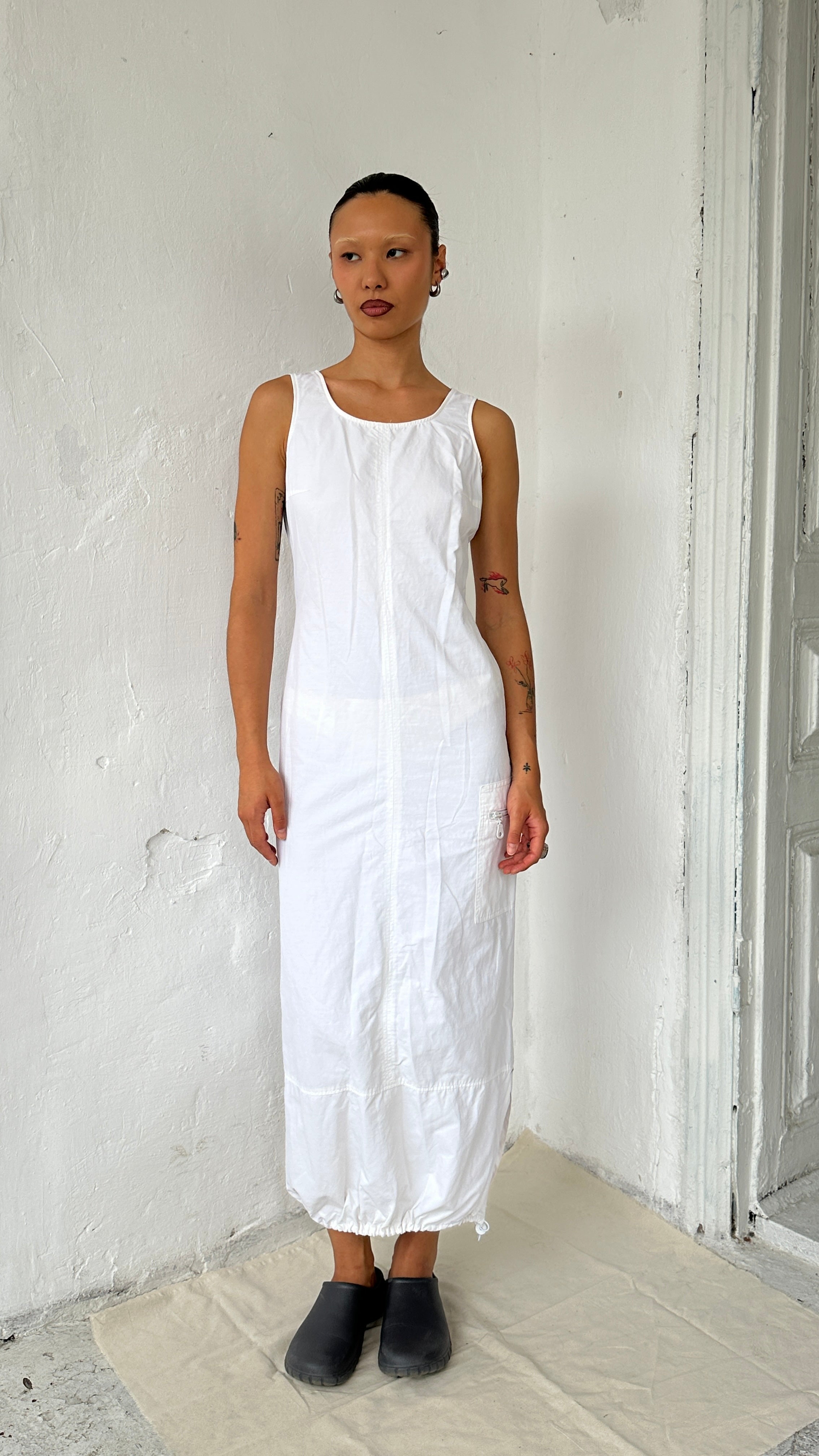 294 / sleeveless maxi dress