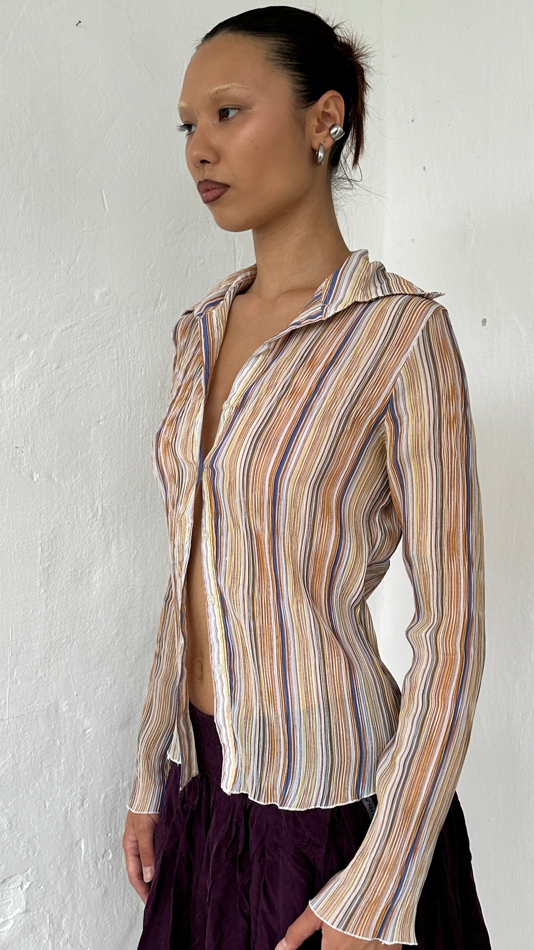 319 / pleated shirt