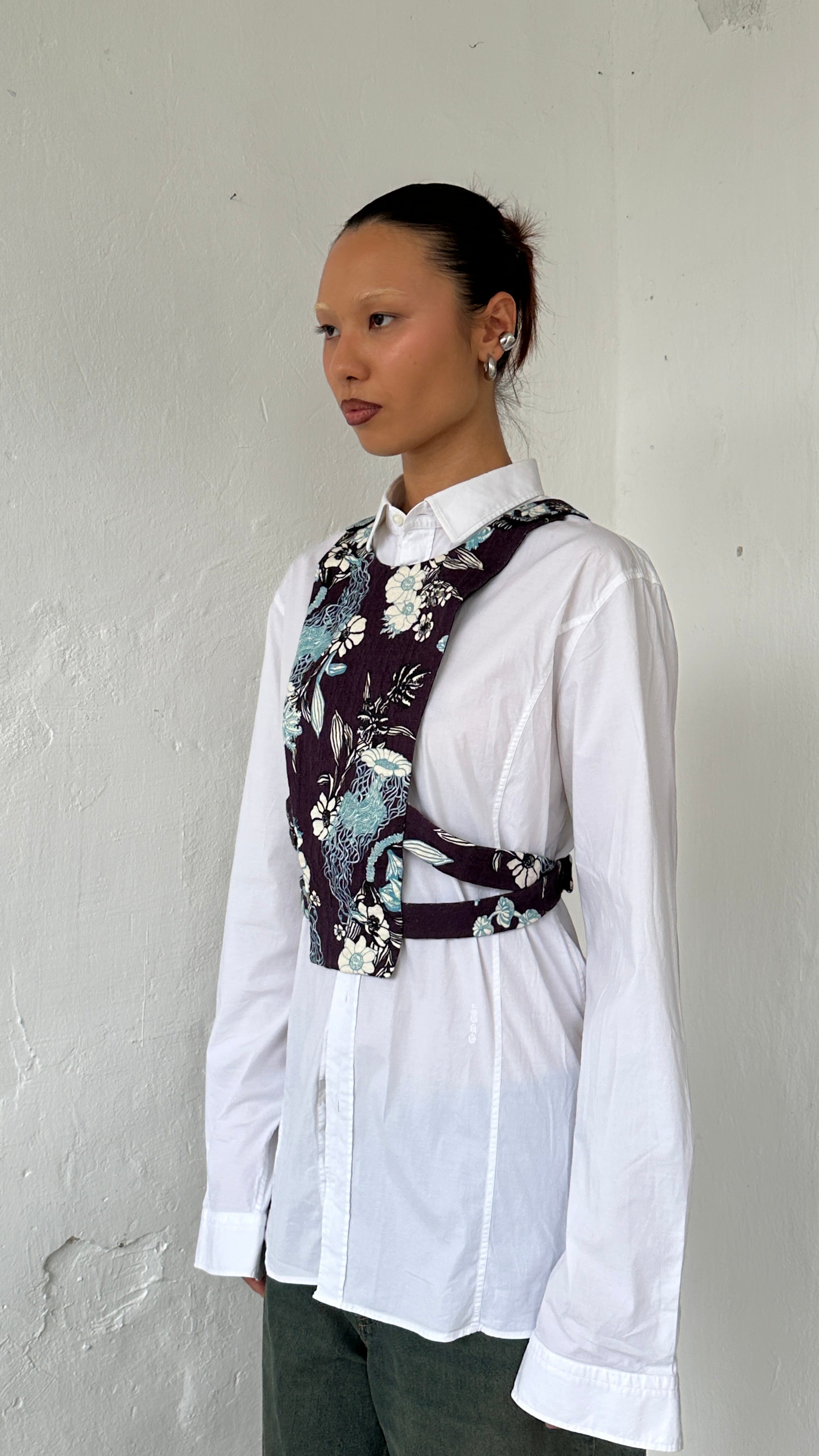 305 / DOROTHEE SCHUMACHER harness vest