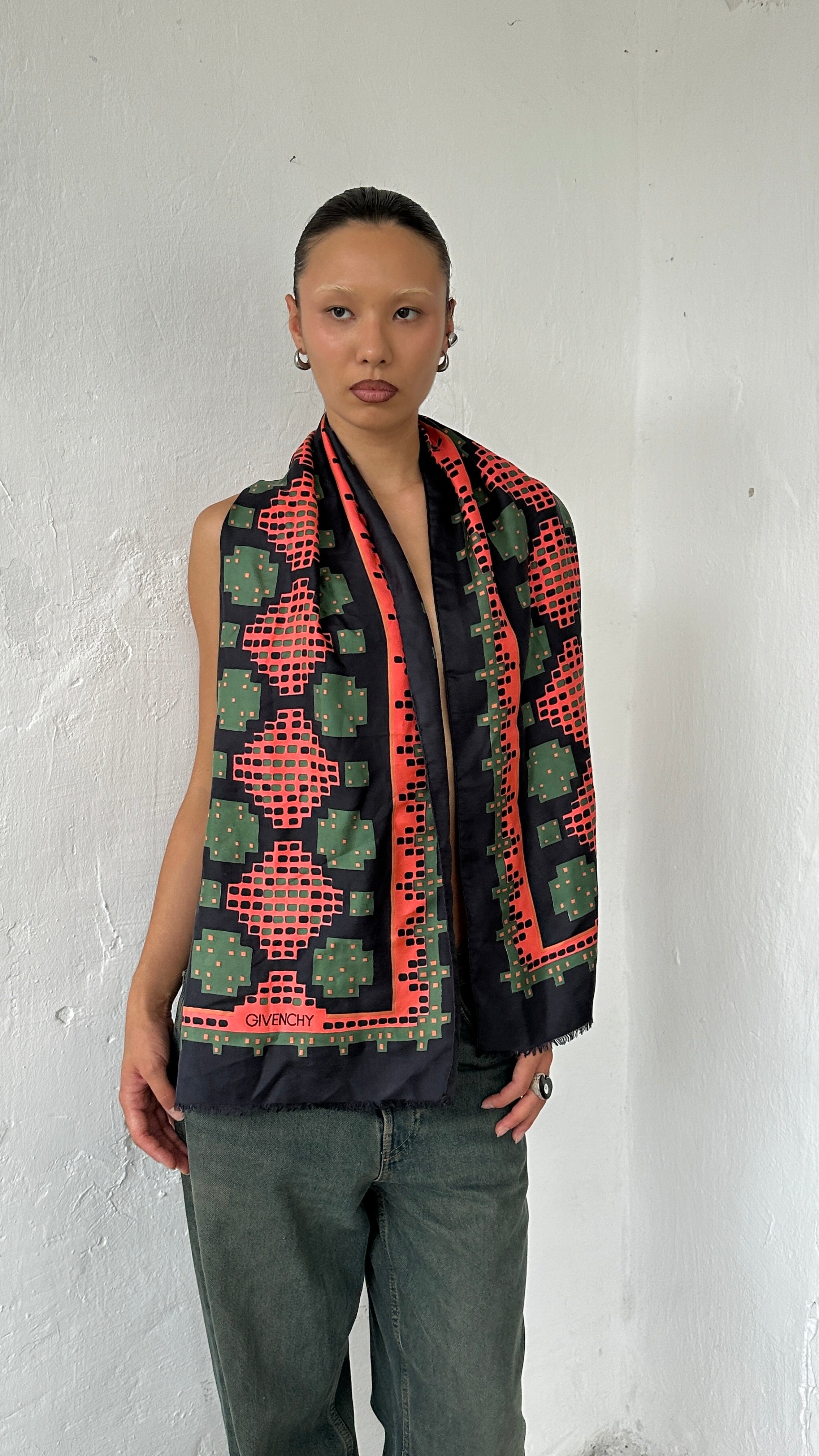 322 / GIVENCHY scarf