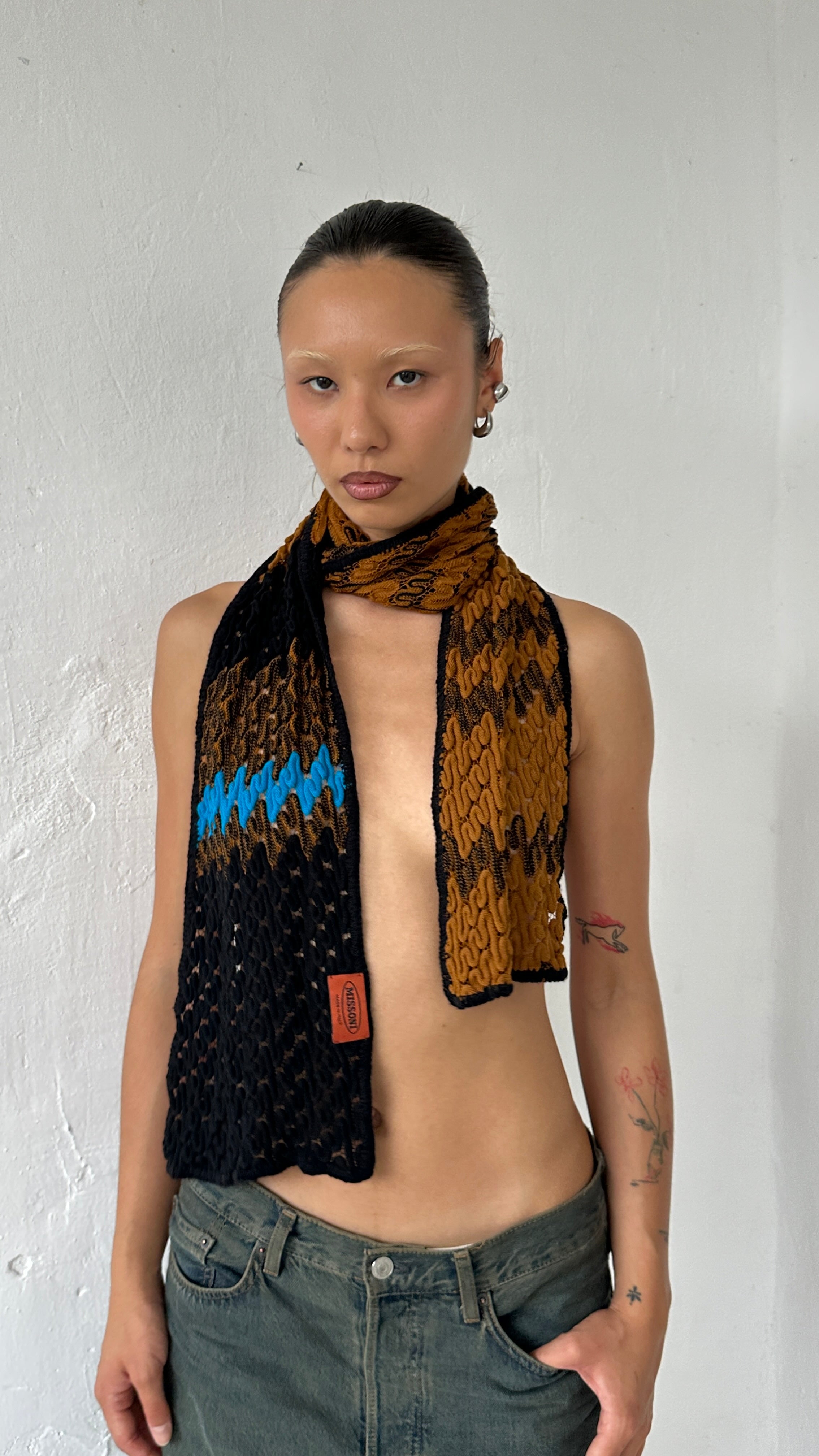 325 / MISSONI knitted scarf